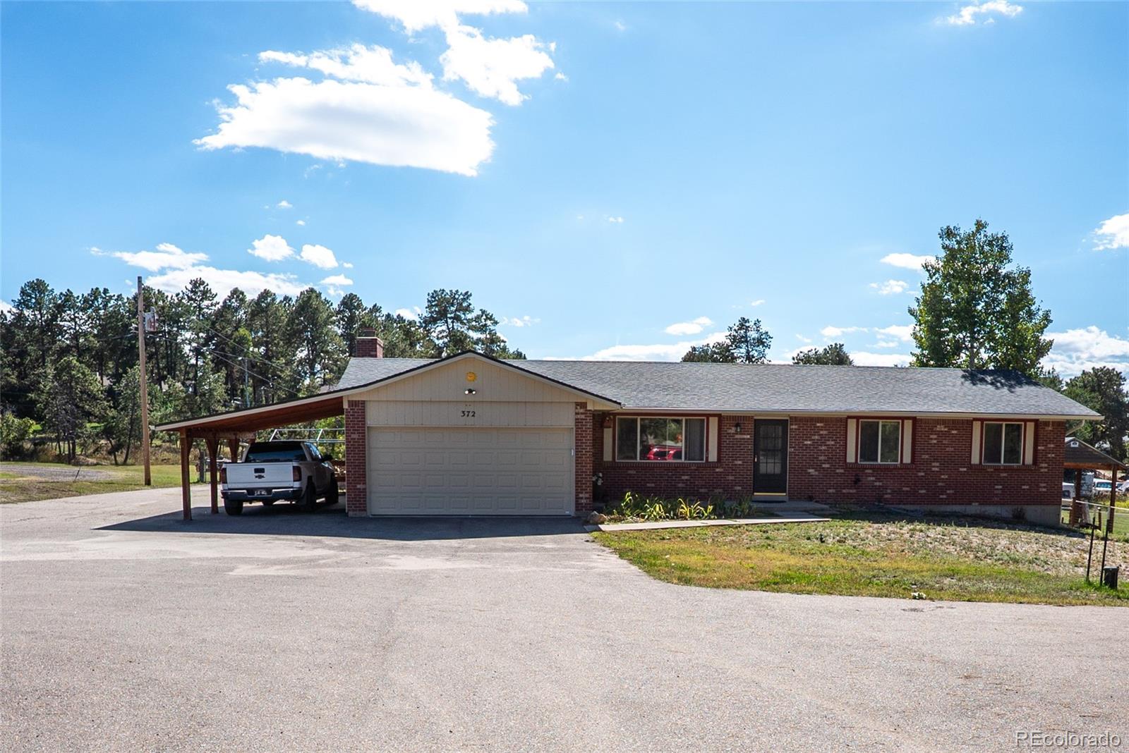  Elizabeth Home | MLS #: 3494984372  Stagecoach Trail, Elizabeth Beds: 4 Baths: 3 Price: $640,000