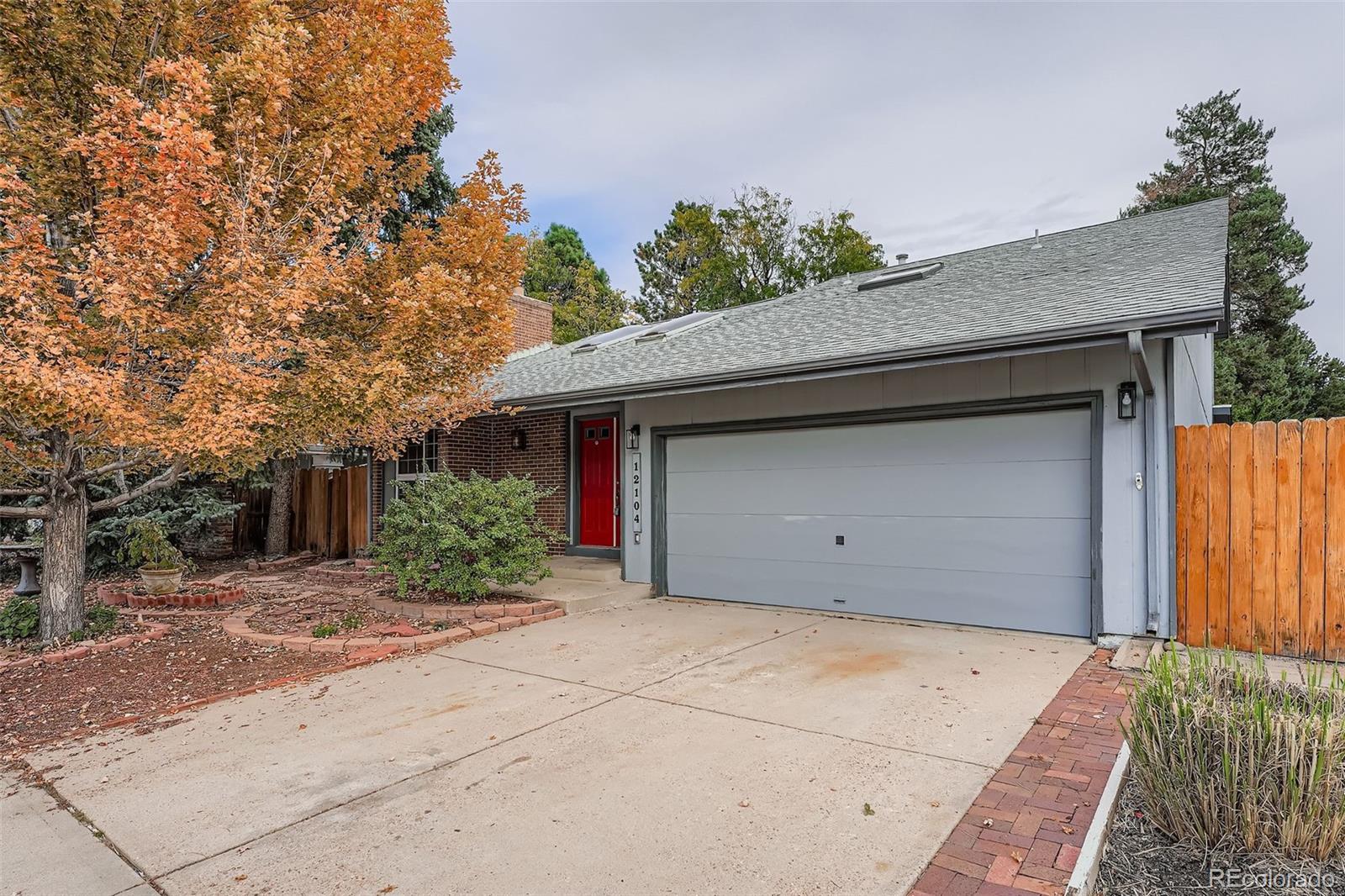 The Dam Aurora Home | MLS #: 917061712104 E Amherst Circle, Aurora Beds: 4 Baths: 3 Price: $449,900