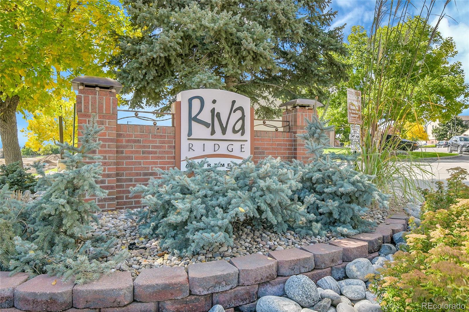  Lakewood Condo / Townhome | MLS #: 5053969539  Wright Street 301, Lakewood Beds: 2 Baths: 2 Price: $260,000