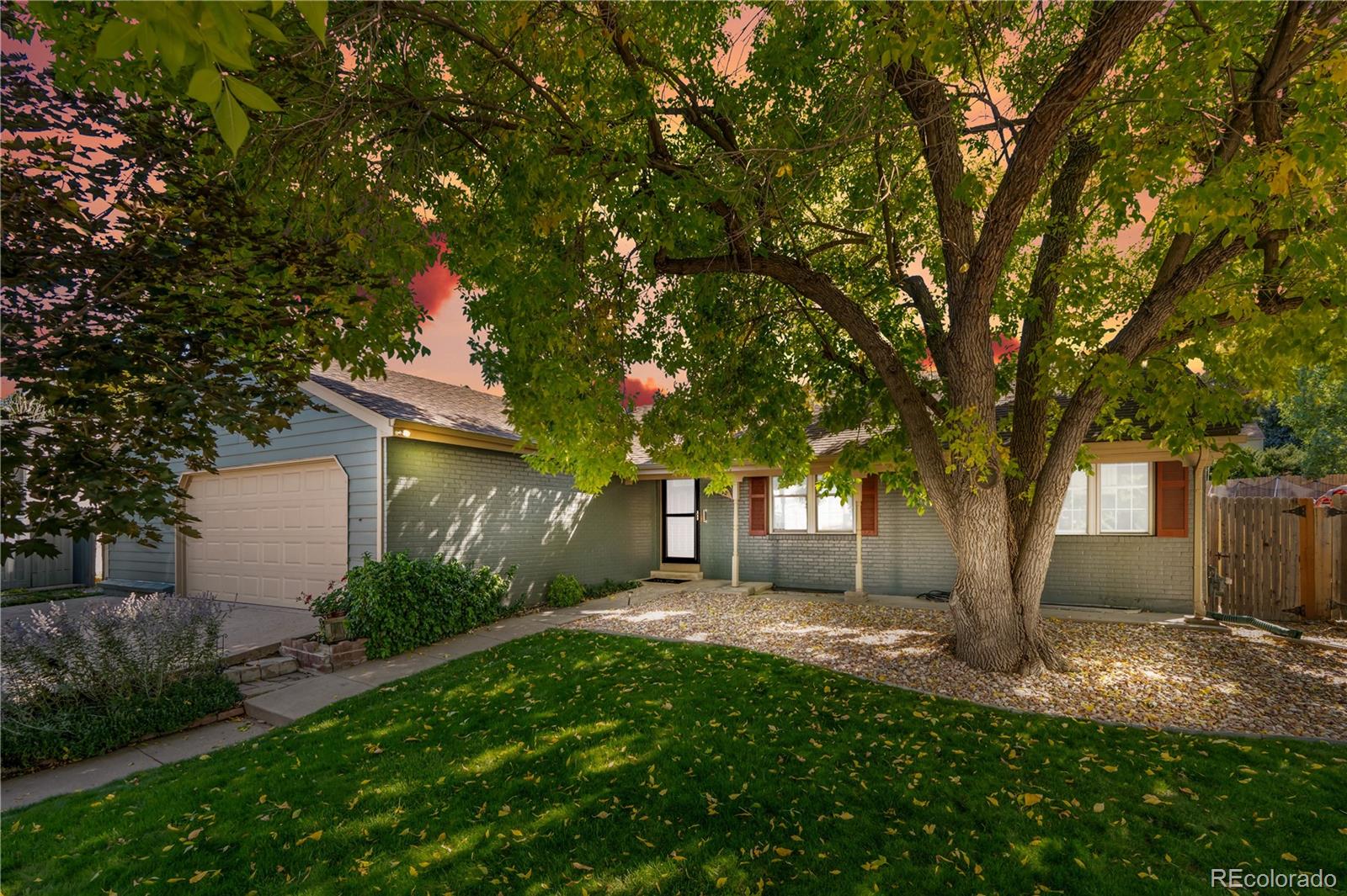 Pheasant Run Aurora Home | MLS #: 918500614490 E Radcliff Drive, Aurora Beds: 3 Baths: 2 Price: $500,000