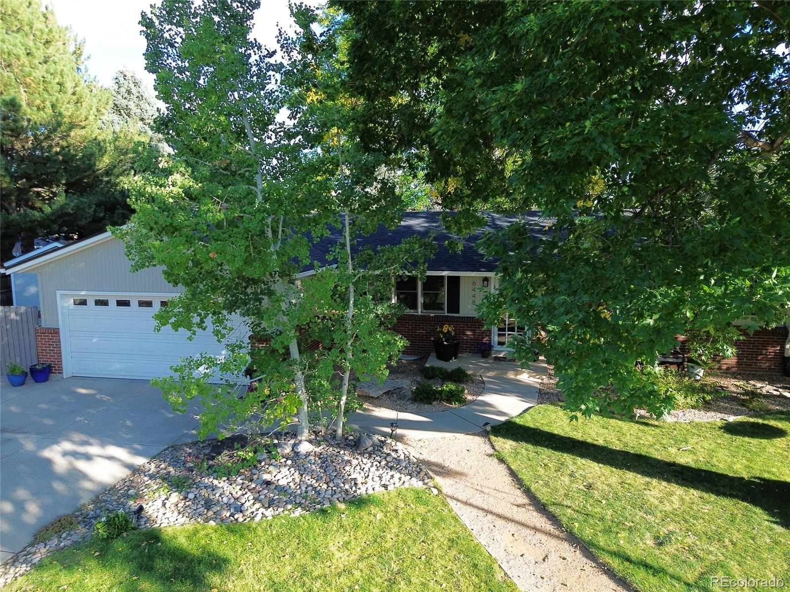 Leawood Littleton Home | MLS #: 71602566448 W Arbor Drive, Littleton Beds: 4 Baths: 3 Price: $698,999