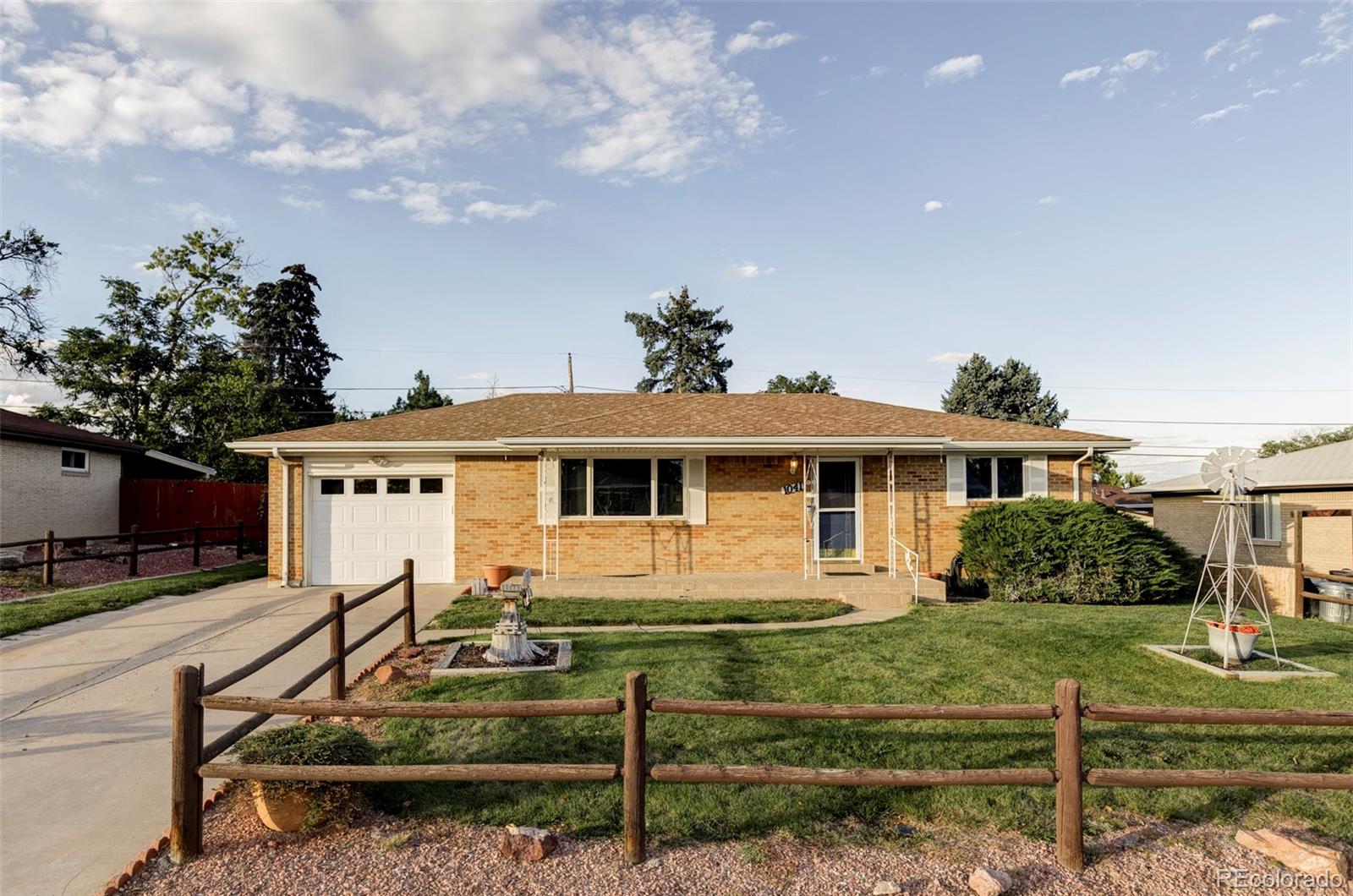 Woods Denver Home | MLS #: 91056411041  Marigold Drive, Denver Beds: 3 Baths: 2 Price: $390,000