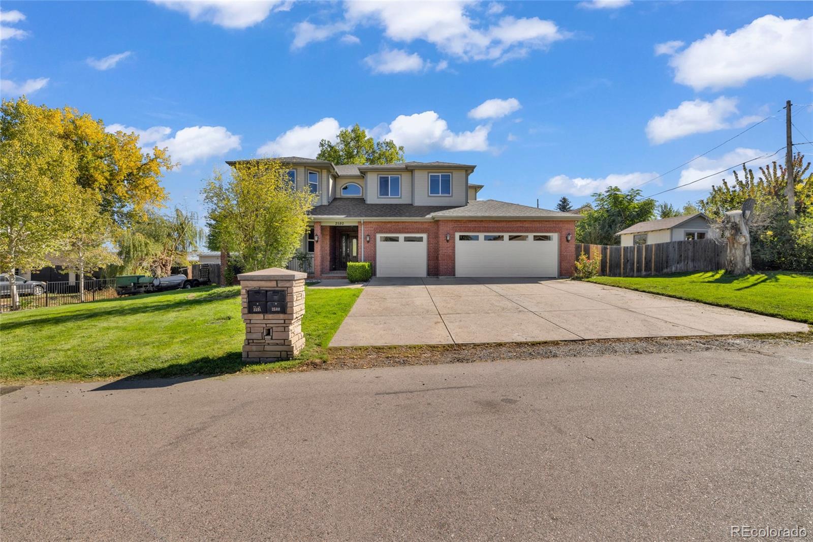Kawanee Gardens Lakewood Home | MLS #: 76727162580  Hoyt Street, Lakewood Beds: 6 Baths: 4 Price: $1,249,000