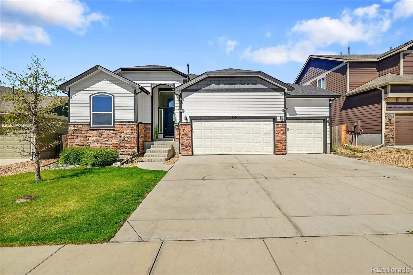  Frederick Home | MLS #: 59423496829  Juniper Court, Frederick Beds: 6 Baths: 4 Price: $534,900