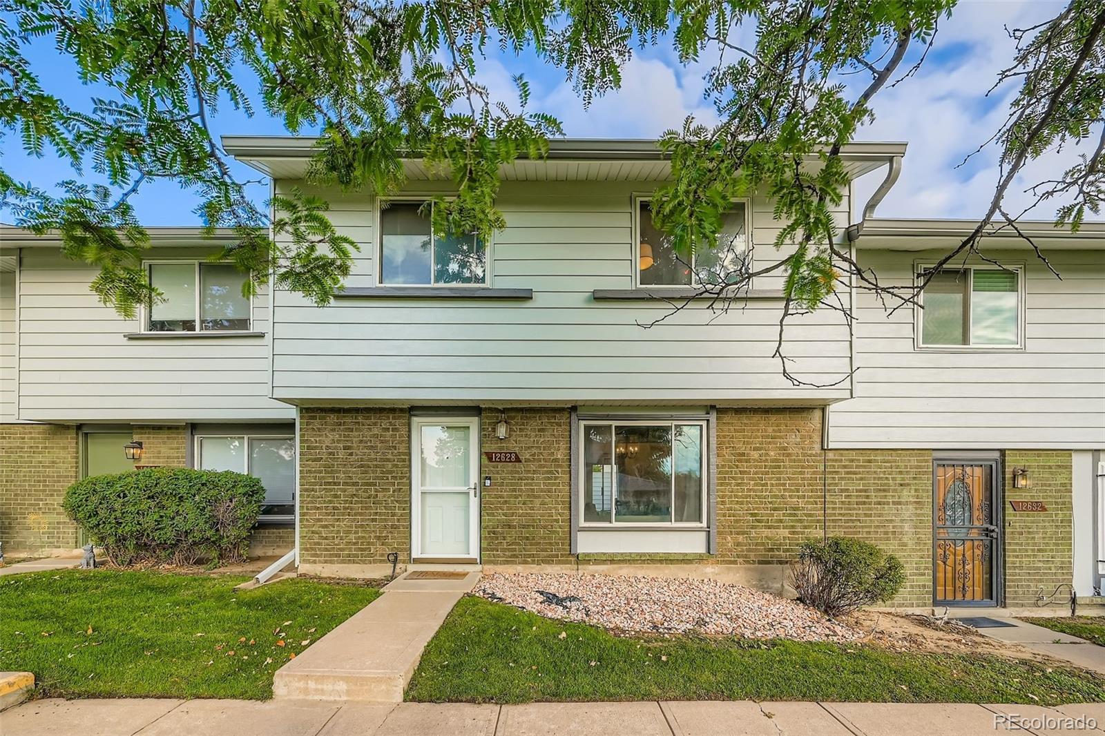 Hallcrafts Village East Aurora Condo / Townhome | MLS #: 227192612628 E Kansas Place , Aurora Beds: 3 Baths: 3 Price: $324,000