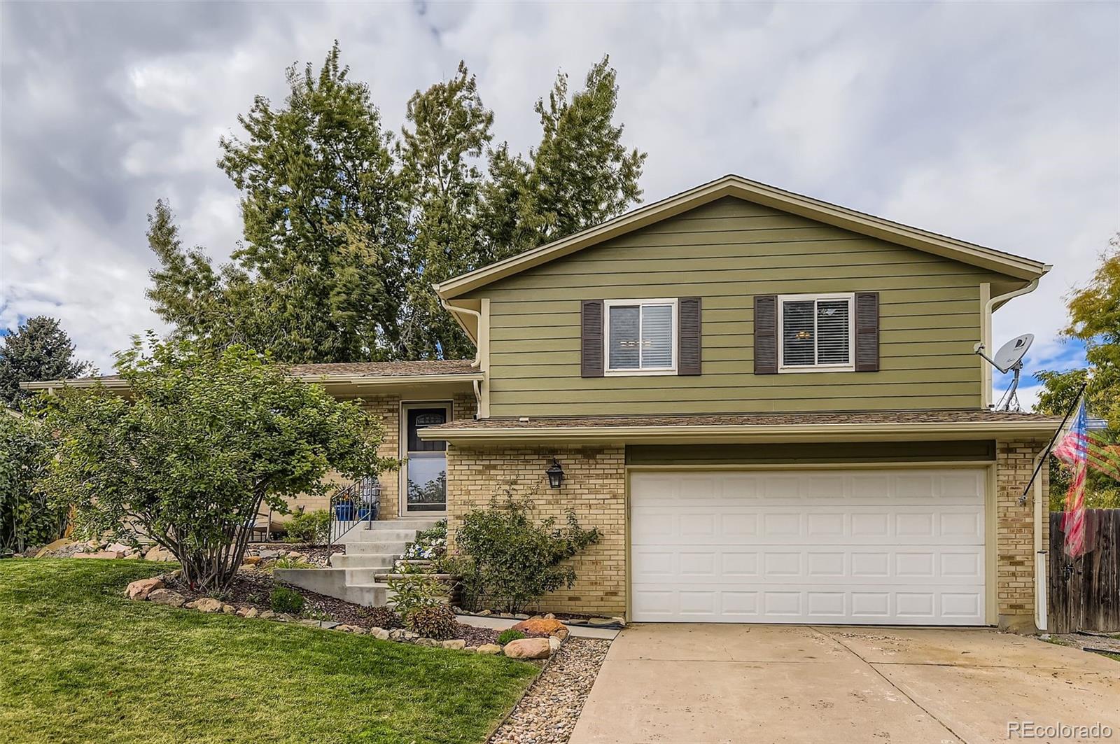 Seven Lakes Aurora Home | MLS #: 868564519357 E Eastman Place, Aurora Beds: 4 Baths: 4 Price: $545,000