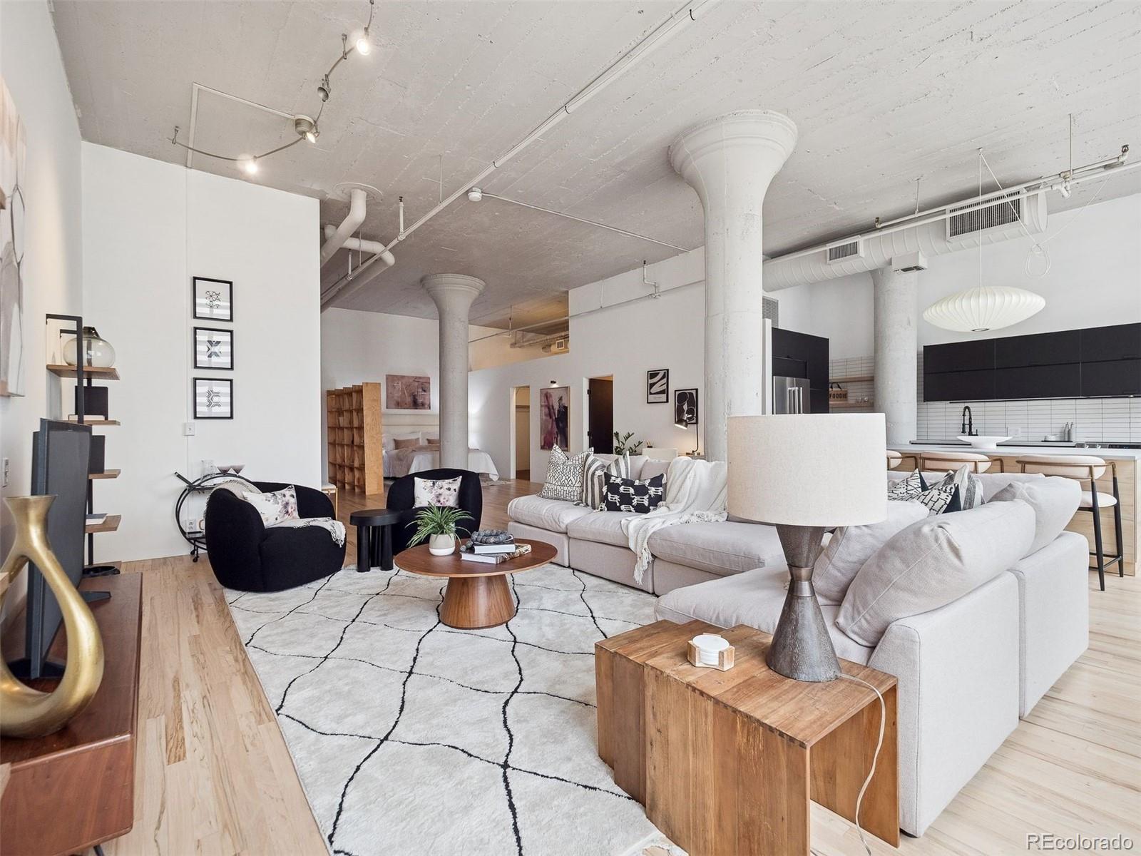 Dsw Denver Condo / Townhome | MLS #: 35619182000  Arapahoe Street 503, Denver Beds: 1 Baths: 1 Price: $460,000