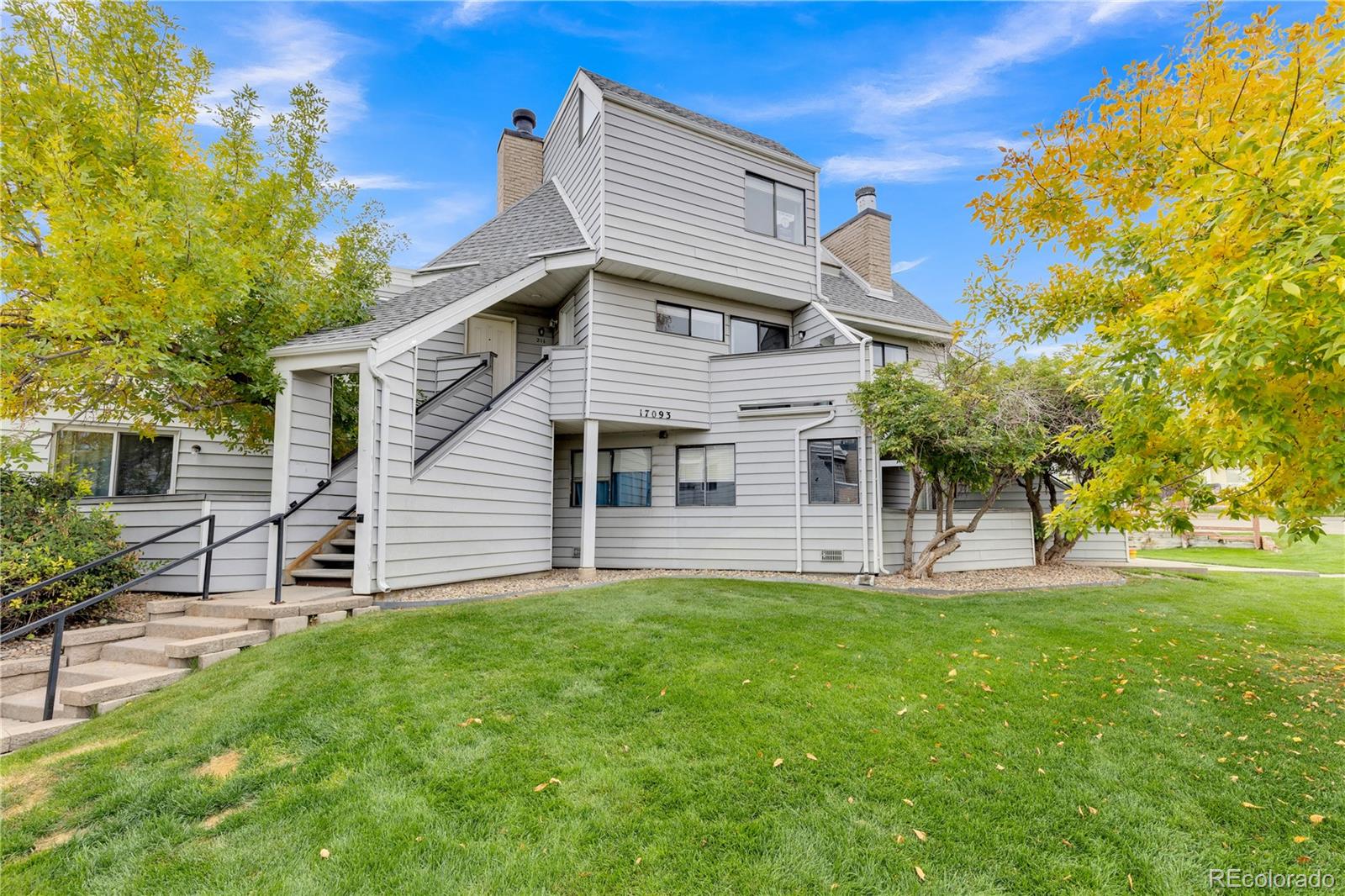 Windcreek Aurora Condo / Townhome | MLS #: 609179217093 E Tennessee Drive 212, Aurora Beds: 2 Baths: 2 Price: $199,000