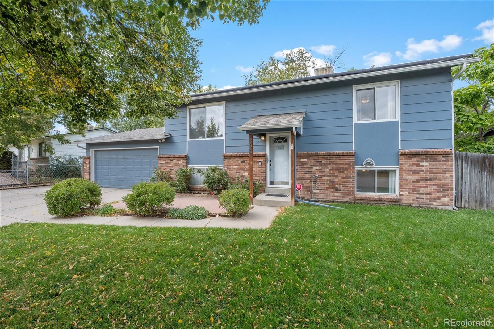 Meadowood Aurora Home | MLS #: 18098913035 S Idalia Street, Aurora Beds: 4 Baths: 2 Price: $440,000