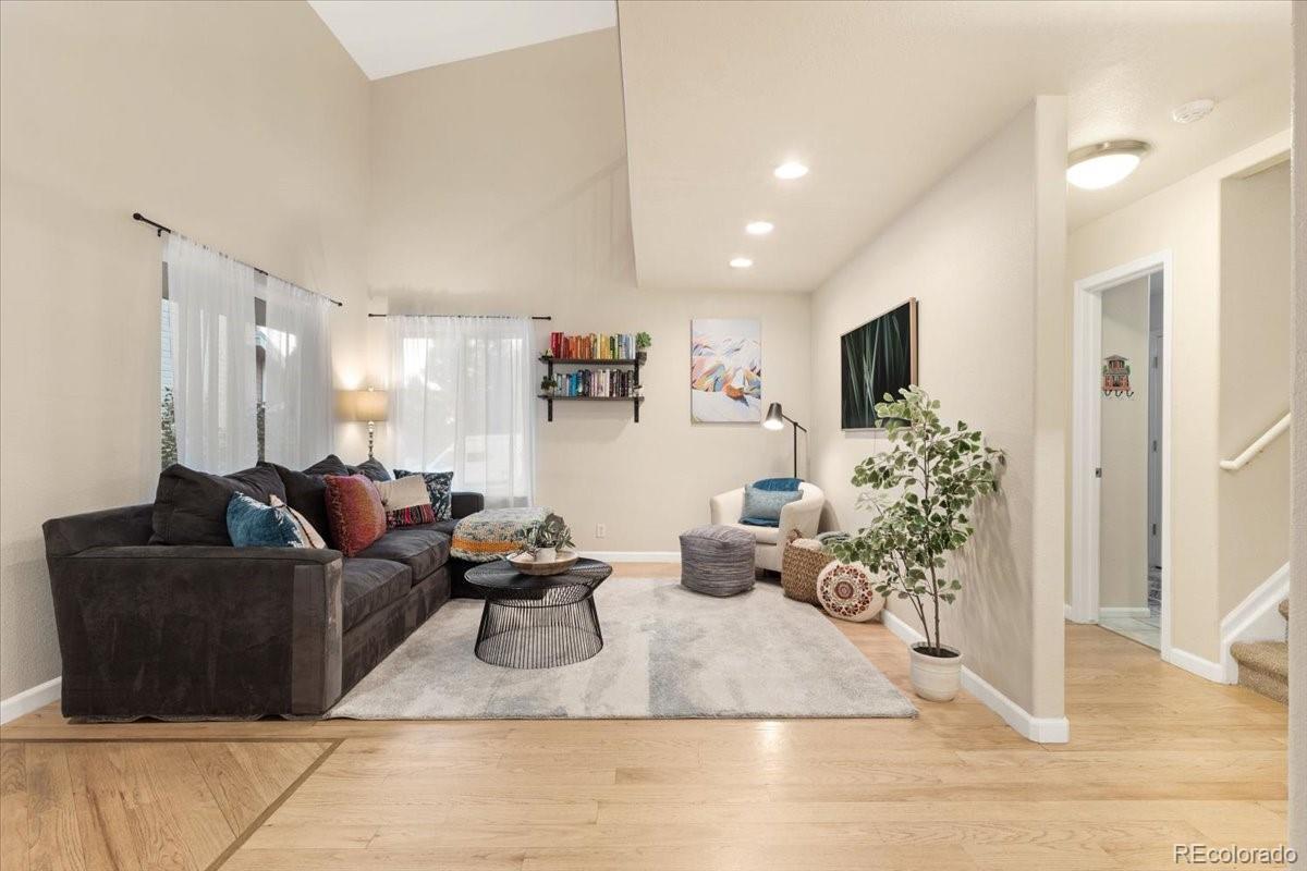 Lakota Hills Golden Home | MLS #: 2311088661  Entrada Drive, Golden Beds: 4 Baths: 4 Price: $875,000