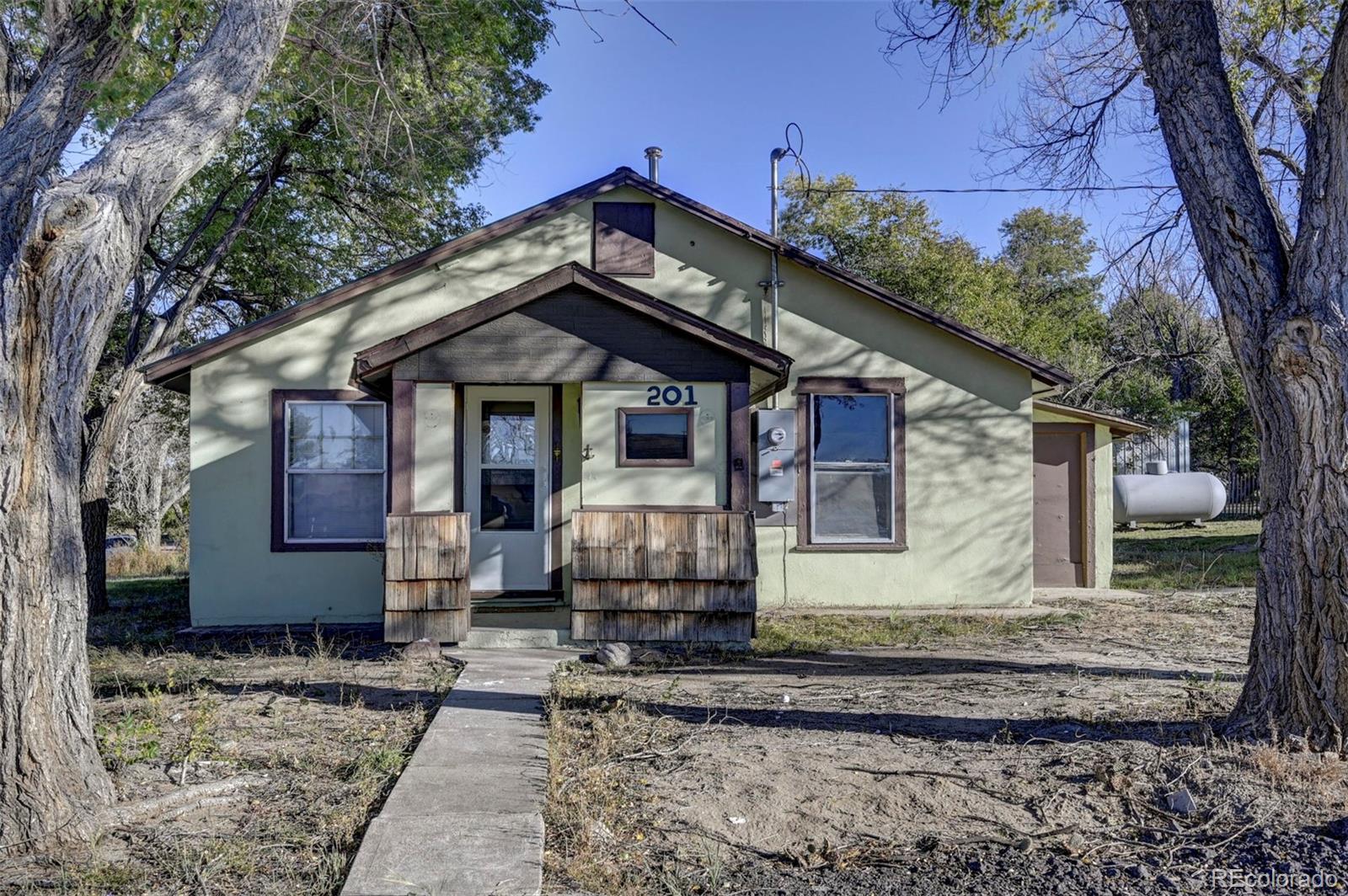 201 main street, Ramah sold home. Closed on 2025-11-19 for $260,000.