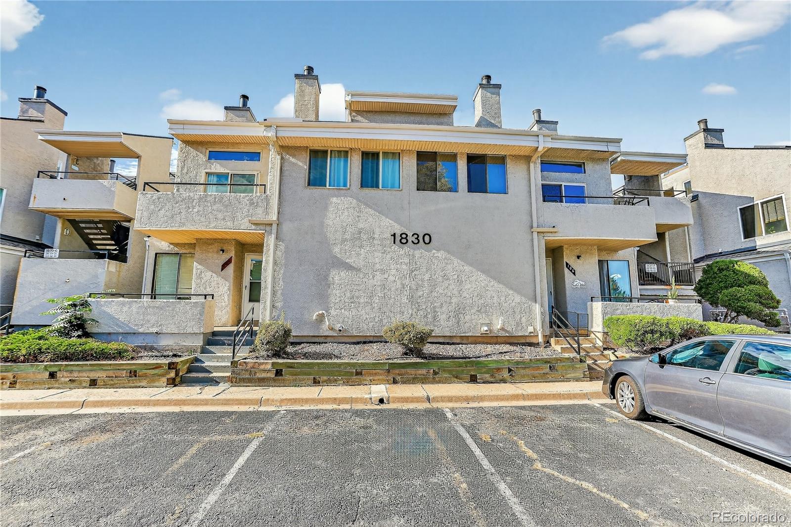 Plaza Del Lago Lakewood Condo / Townhome | MLS #: 17671161830  Newland Court 320, Lakewood Beds: 1 Baths: 1 Price: $135,000