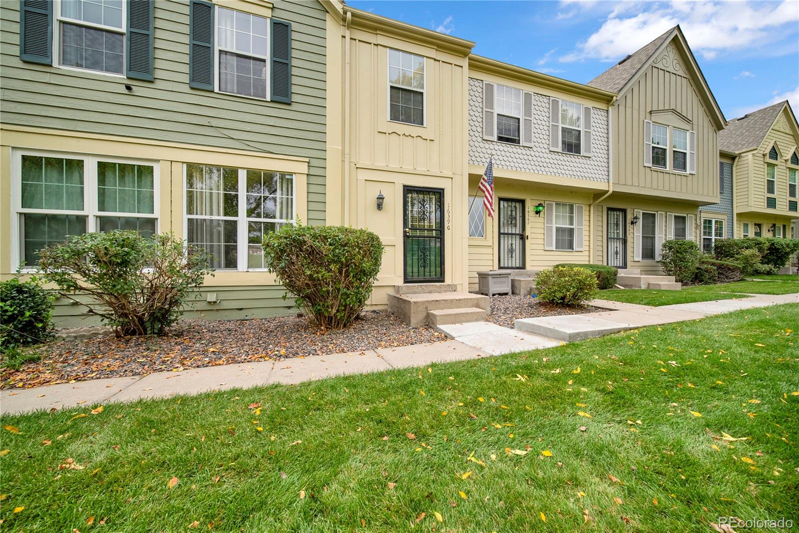 Sunstone Aurora Condo / Townhome | MLS #: 24440441639 S Ivory Circle G, Aurora Beds: 3 Baths: 2 Price: $270,000