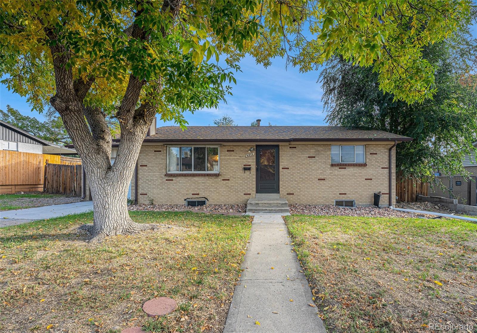 Perl Mack Denver Home | MLS #: 93759676912  Fox Way, Denver Beds: 4 Baths: 2 Price: $375,000