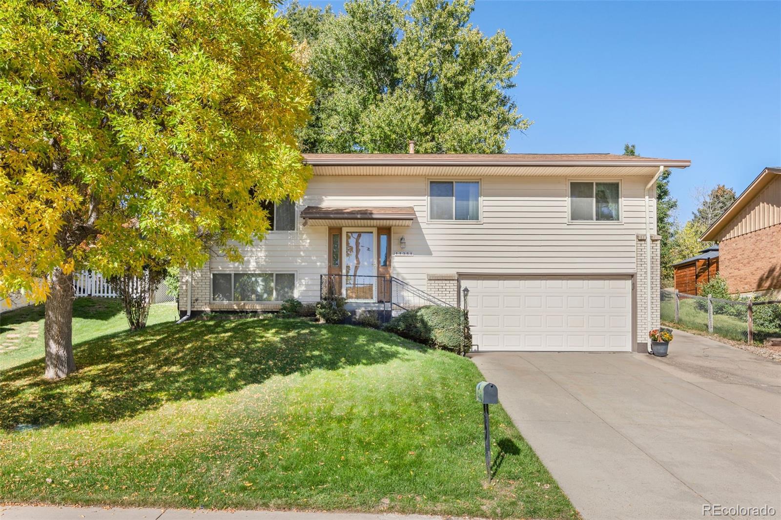 Green Mountain Village Lakewood Home | MLS #: 60570631135 S Wright Street, Lakewood Beds: 3 Baths: 3 Price: $599,000
