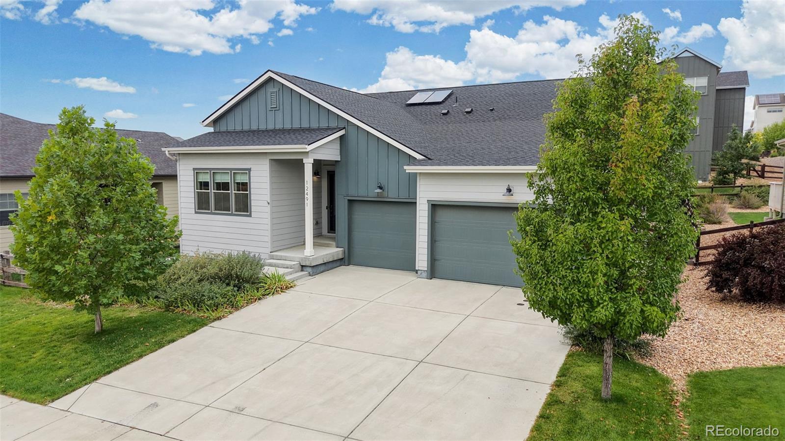  Firestone Home | MLS #: 647114612491  Shore View Drive, Firestone Beds: 3 Baths: 3 Price: $700,000