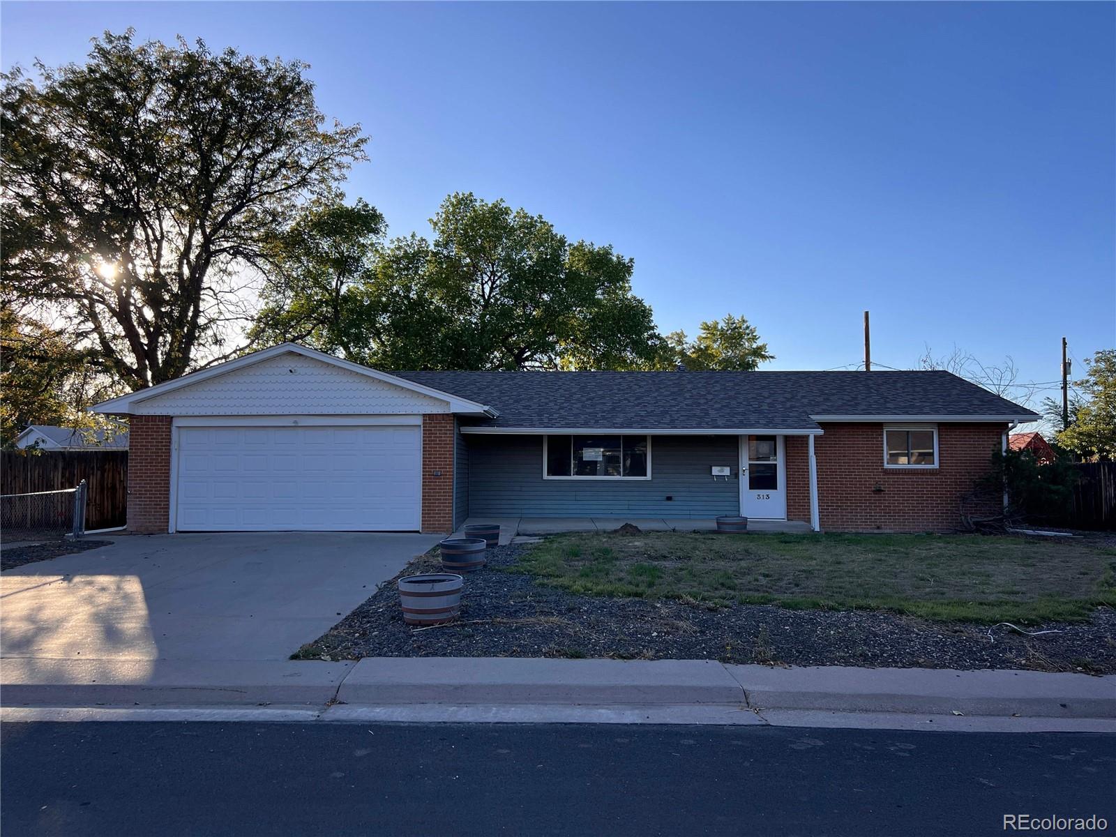 313  aspen drive, Brighton sold home. Closed on 2025-12-19 for $400,000.