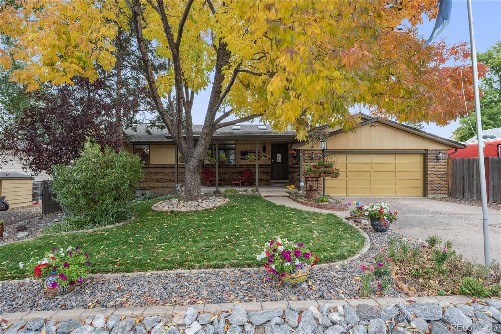 Fairview Heights Littleton Home | MLS #: 42333338024 S Cody Street, Littleton Beds: 4 Baths: 3 Price: $699,900