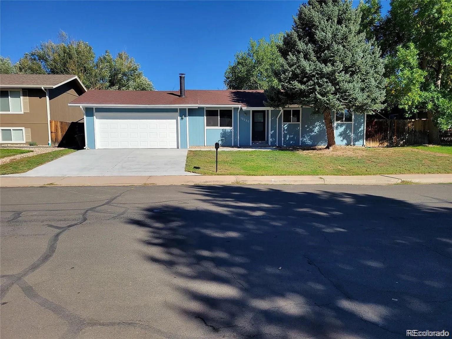 13050 hazel court, Broomfield sold home. Closed on 2026-05-06 for $468,001.