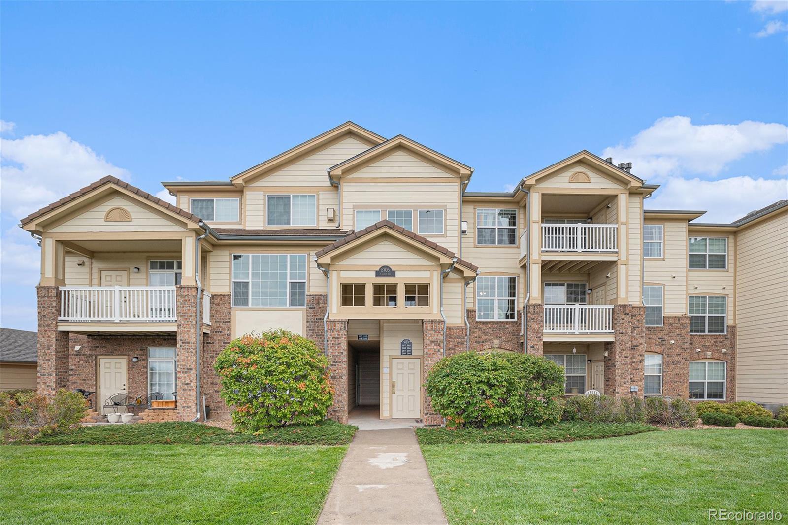 5705 n genoa way, Aurora sold home. Closed on 2026-01-23 for $282,900.