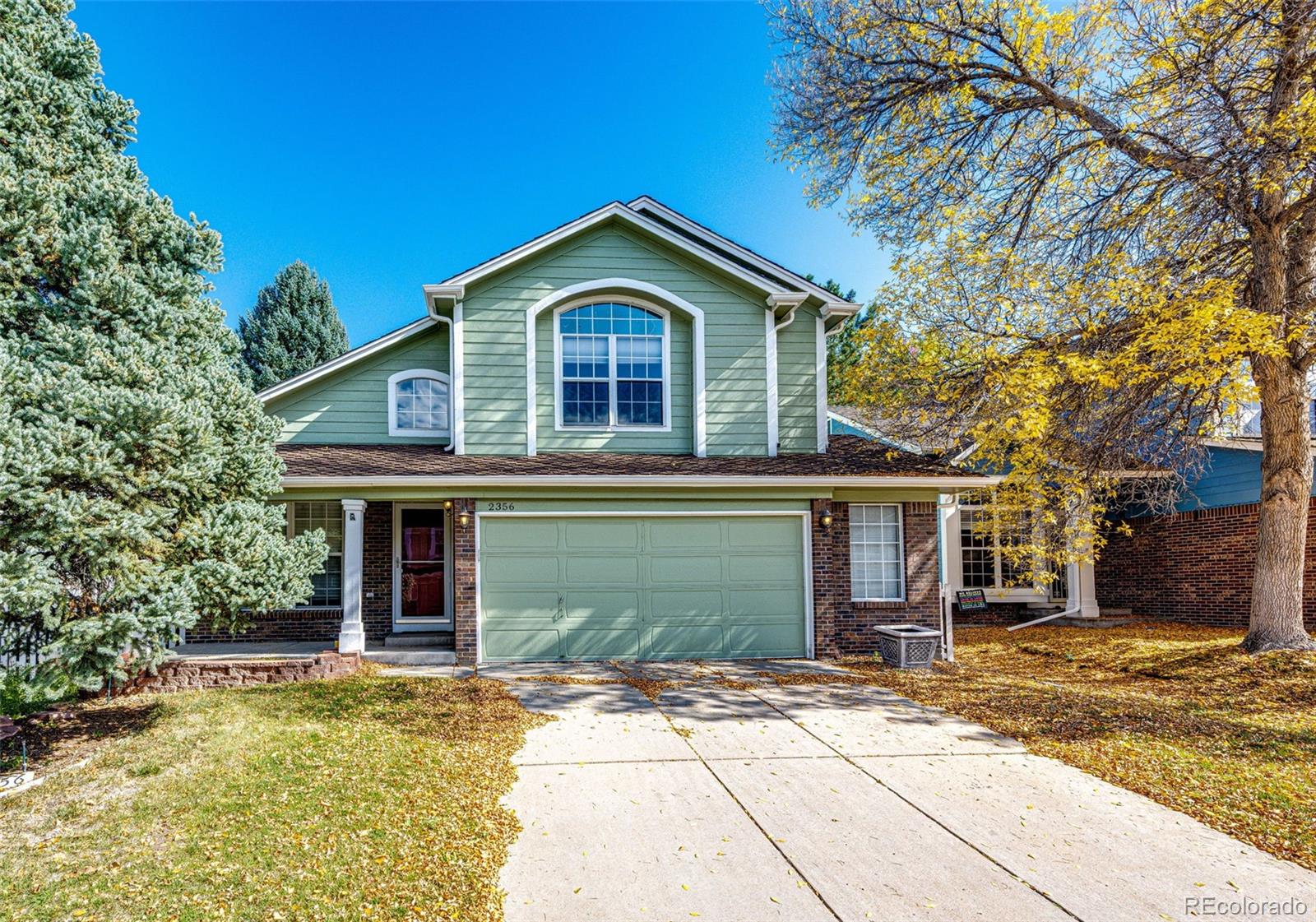 Lakewood Estates Lakewood Home | MLS #: 28293372356 S Harlan Court, Lakewood Beds: 3 Baths: 3 Price: $667,000
