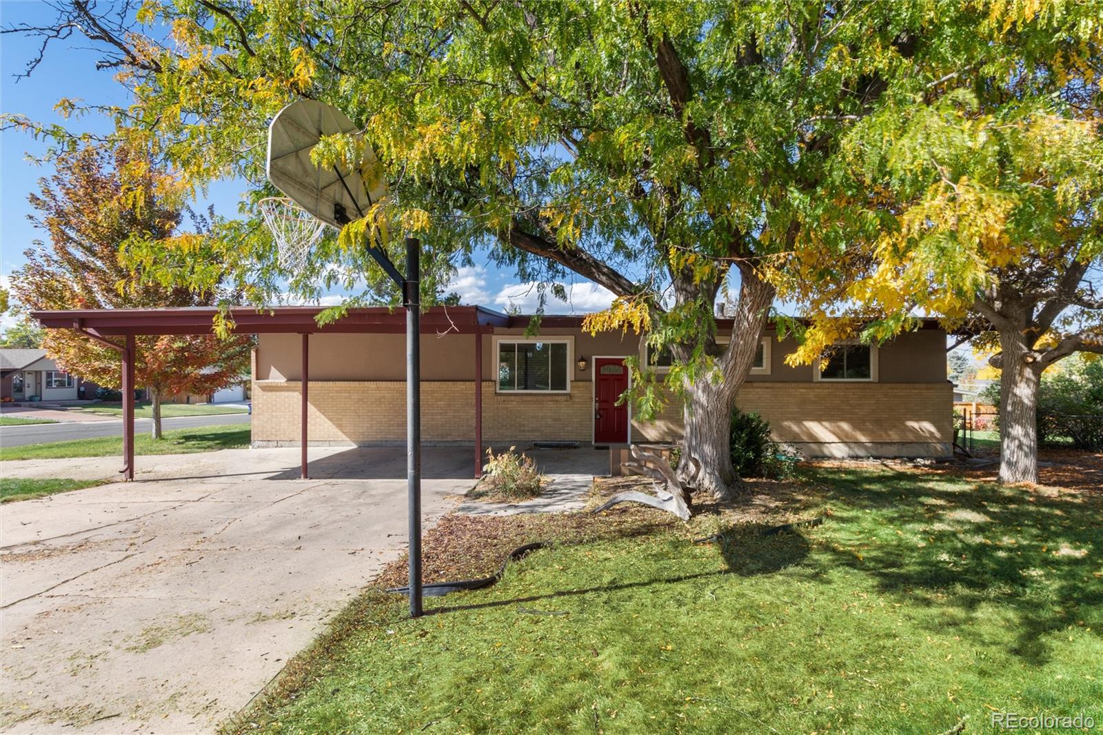 3095 e maplewood avenue, Centennial sold home. Closed on 2025-12-12 for $700,000.