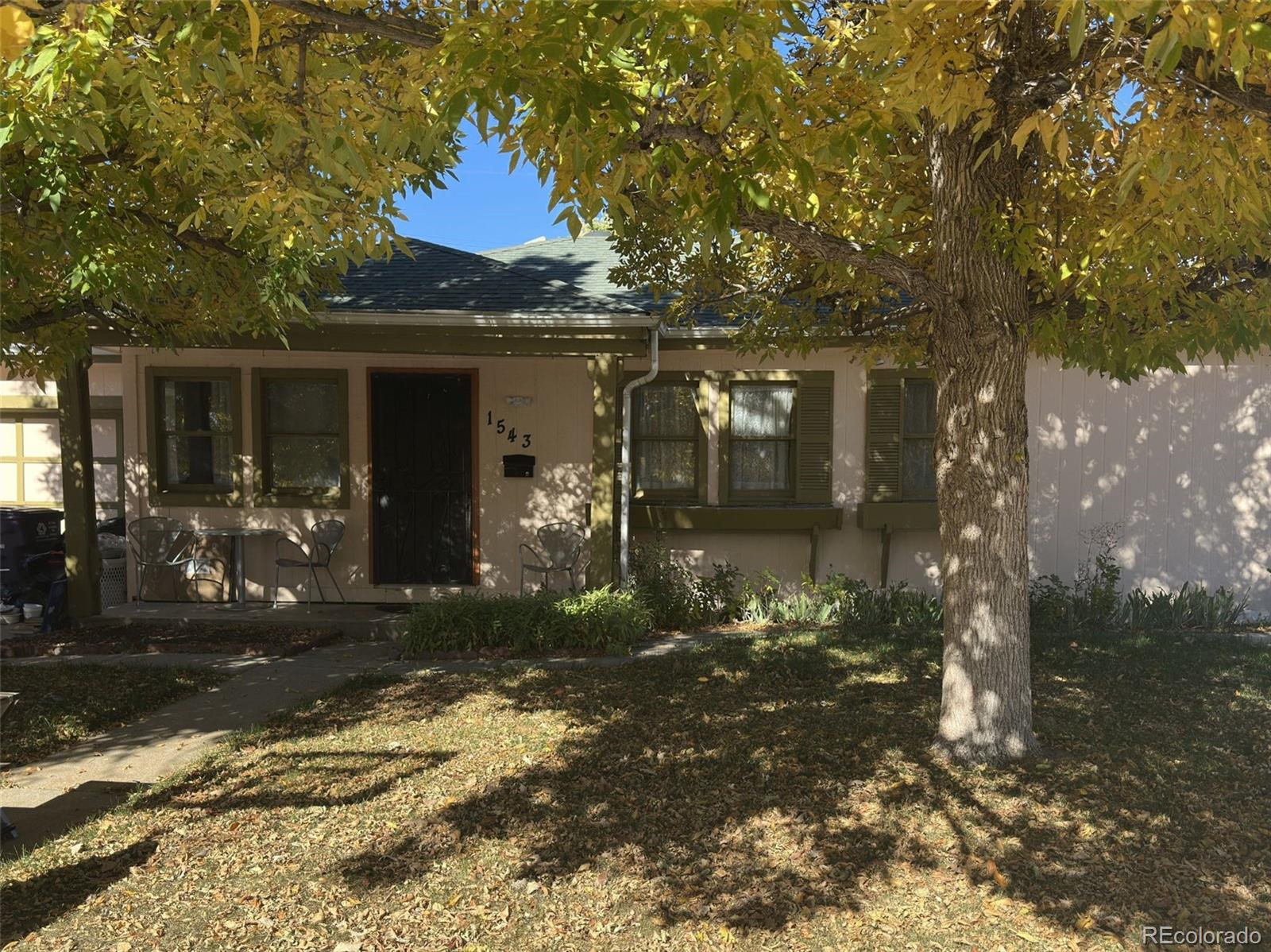 1543 s meade street, Denver sold home. Closed on 2025-11-21 for $330,500.