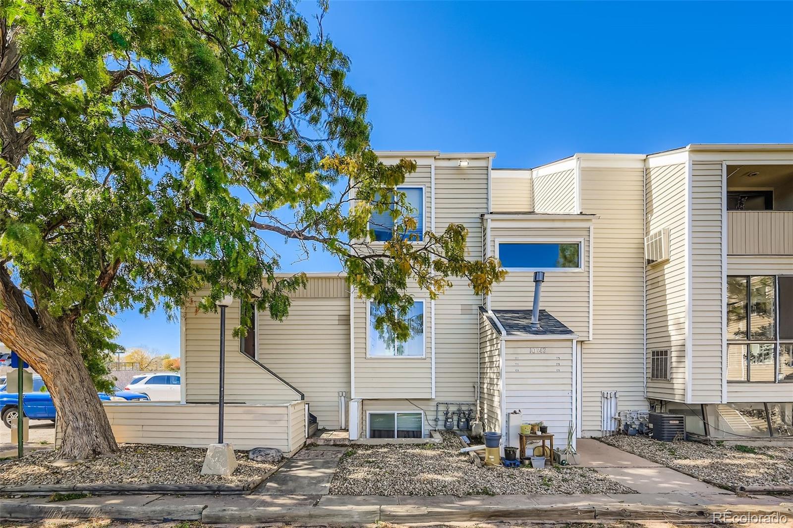 High Hollows Aurora Condo / Townhome | MLS #: 354942010742 E Exposition Avenue 223, Aurora Beds: 0 Baths: 1 Price: $79,900