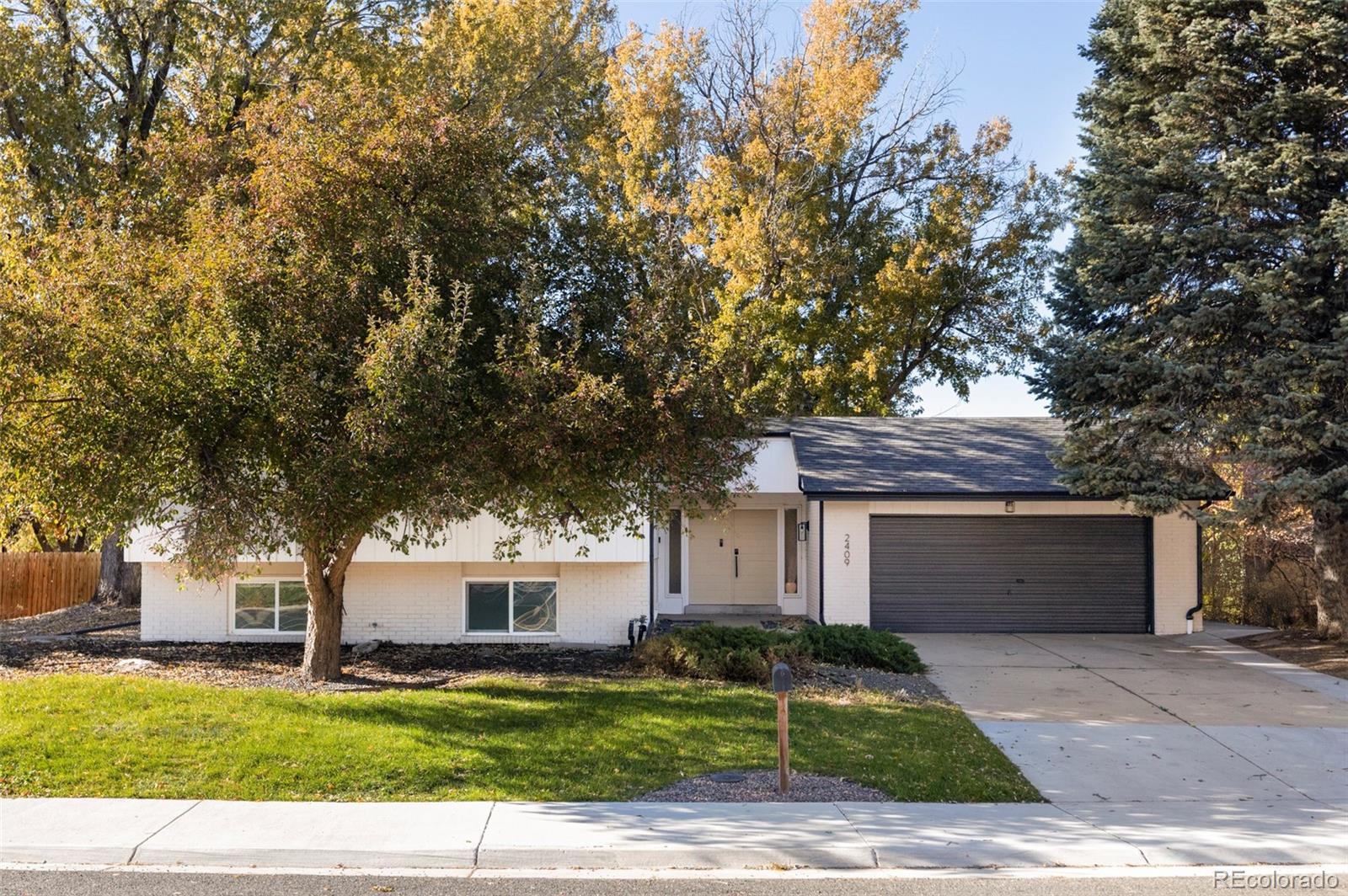 Eastridge Aurora Home | MLS #: 68639572409 S Lima Street, Aurora Beds: 6 Baths: 3 Price: $640,000