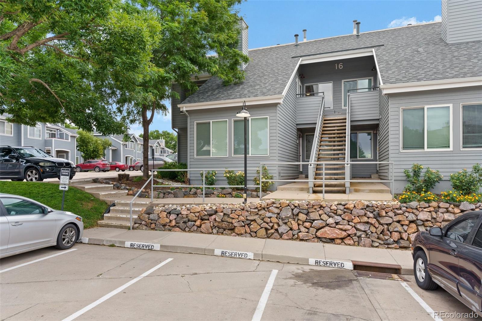 1 Denver Condo / Townhome | MLS #: 39185428500 E Jefferson Avenue 16B, Denver Beds: 2 Baths: 2 Price: $319,000