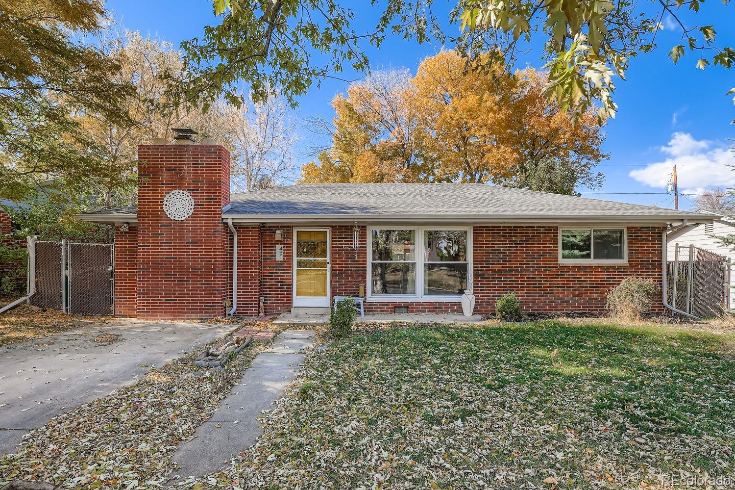 Green Mountain Village Lakewood Home | MLS #: 8374381451 S Simms Street, Lakewood Beds: 3 Baths: 1 Price: $480,000