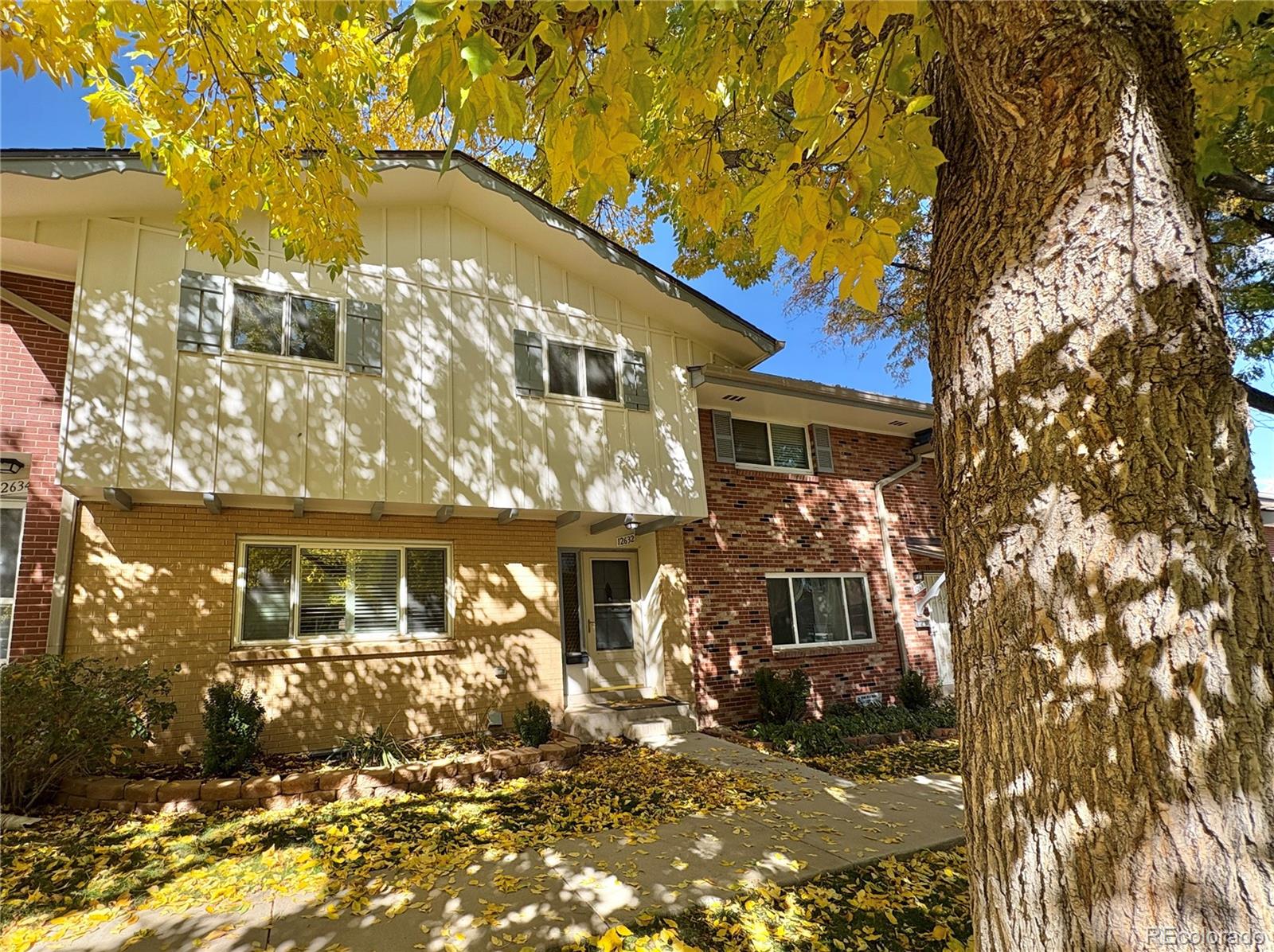 Green Mountain Lakewood Condo / Townhome | MLS #: 170816312632 W Virginia Avenue , Lakewood Beds: 4 Baths: 4 Price: $400,000