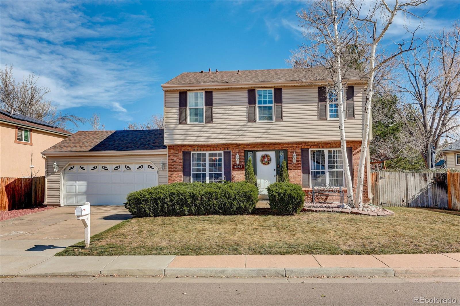 Smoky Hill Centennial Home | MLS #: 558216516955 E Progress Circle, Centennial Beds: 4 Baths: 3 Price: $550,000