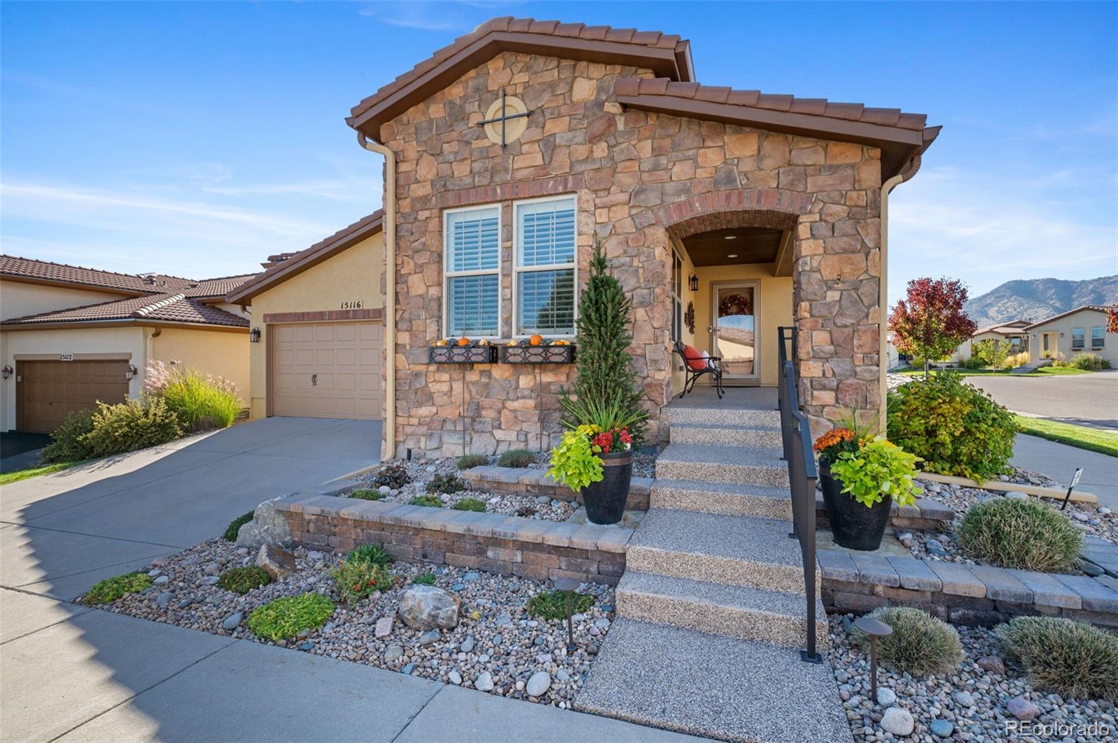Solterra Lakewood Home | MLS #: 203701915116 W Harvard Circle, Lakewood Beds: 3 Baths: 3 Price: $989,000