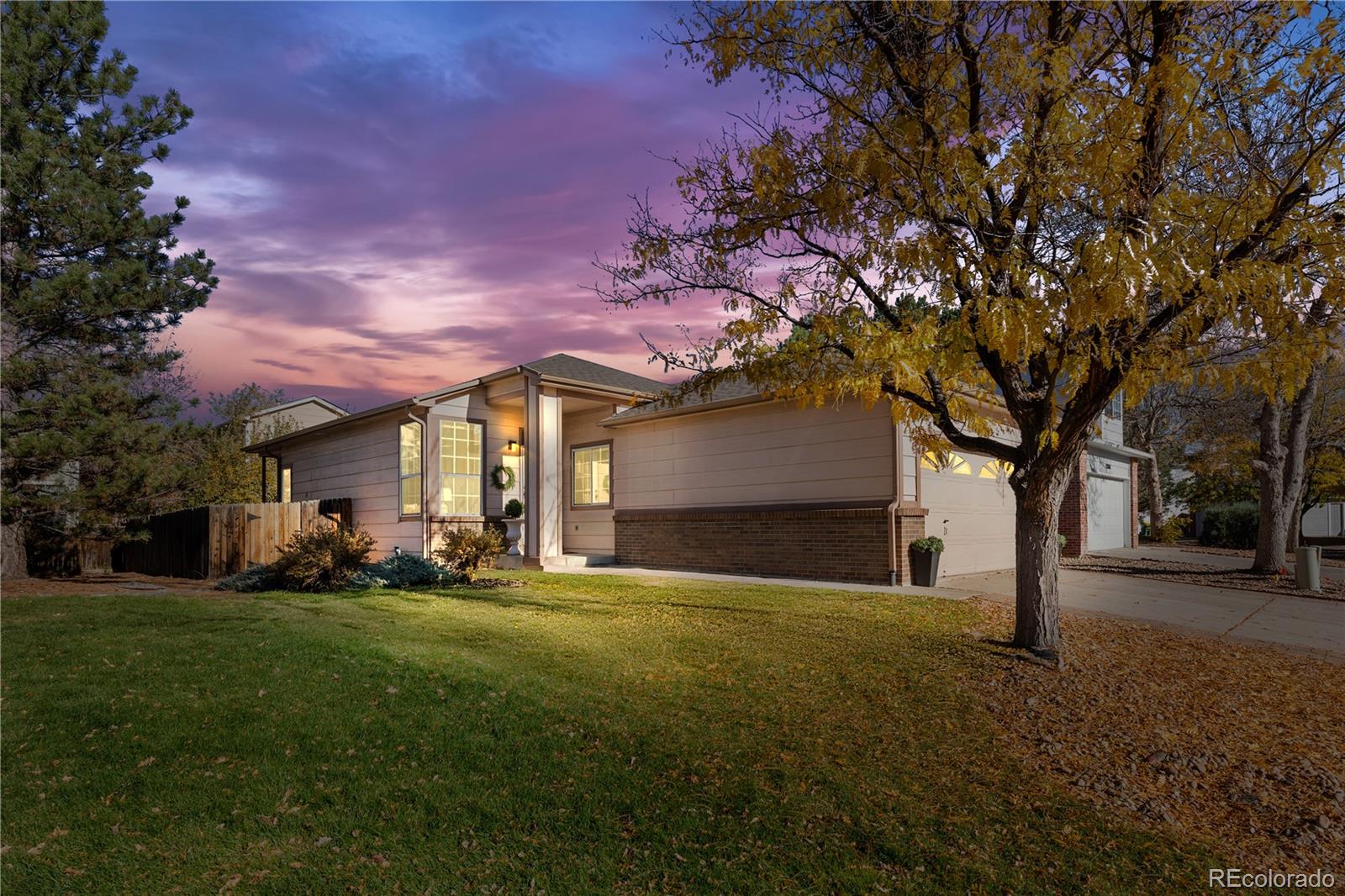 12799 e wyoming circle, Aurora sold home. Closed on 2025-12-22 for $422,000.