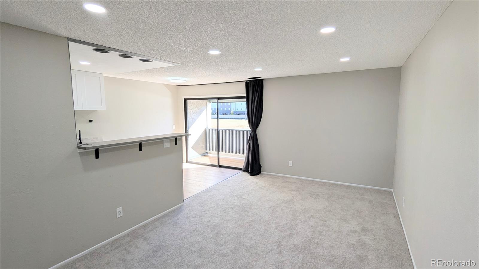 High Hollows Aurora Condo / Townhome | MLS #: 517722010772 E Exposition Avenue 344, Aurora Beds: 1 Baths: 1 Price: $100,000