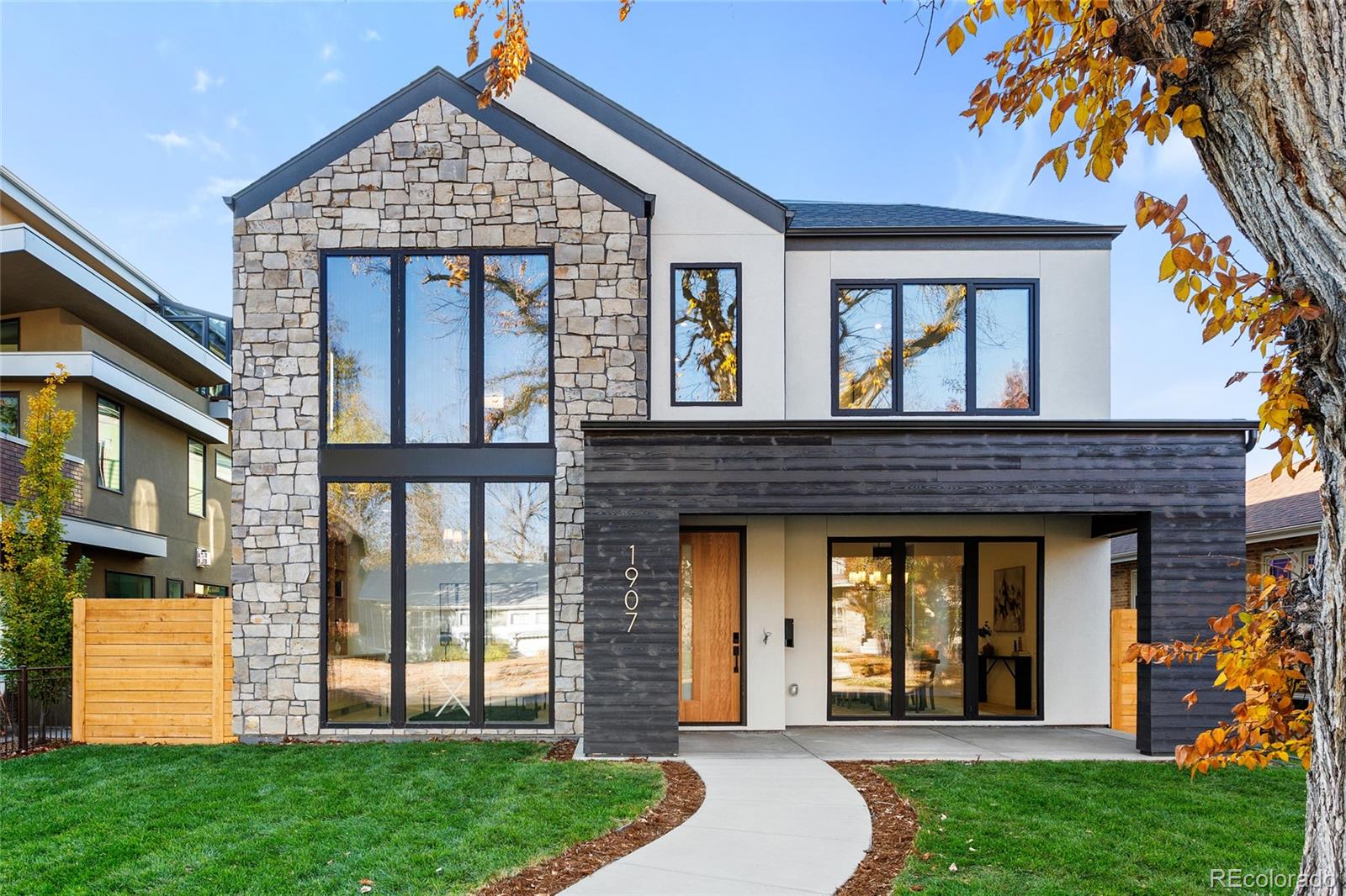 1907 s clarkson street, Denver sold home. Closed on 2025-12-18 for $2,785,000.