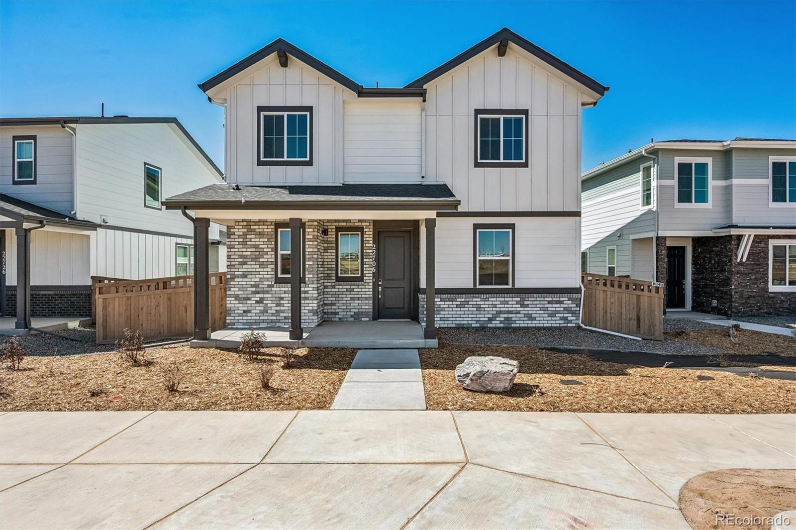 Windler Aurora Home | MLS #: 988456122706 E 47th Place, Aurora Beds: 3 Baths: 3 Price: $549,990