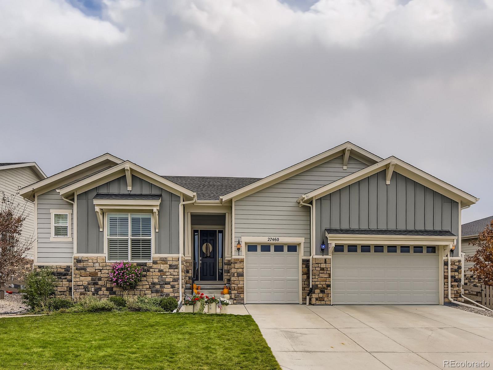 Southshore Aurora Home | MLS #: 980249627460 E Lakeview Drive, Aurora Beds: 4 Baths: 3 Price: $1,025,000