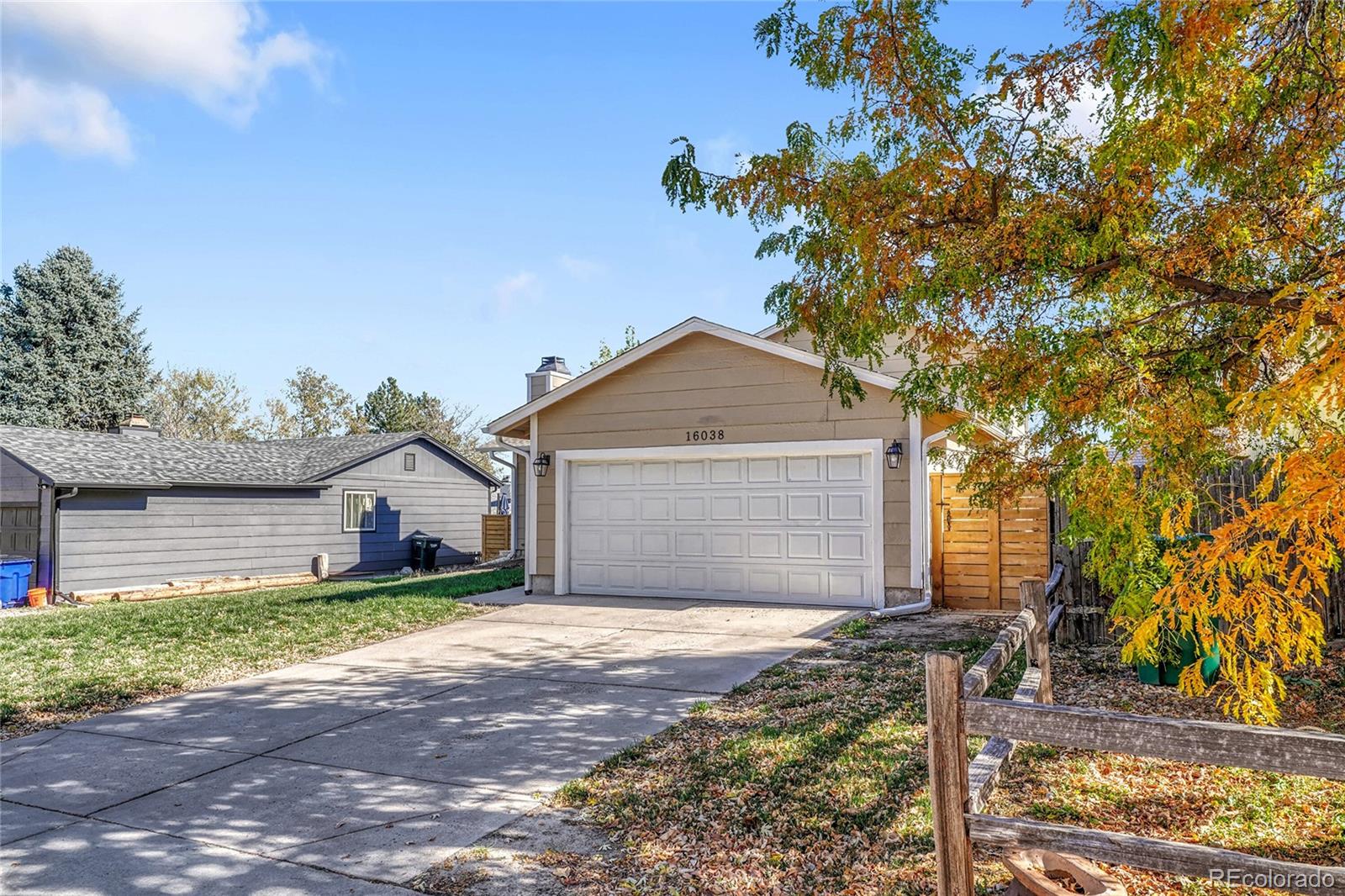 Mission Viejo Aurora Home | MLS #: 491291516038 E Oxford Drive, Aurora Beds: 4 Baths: 3 Price: $494,900