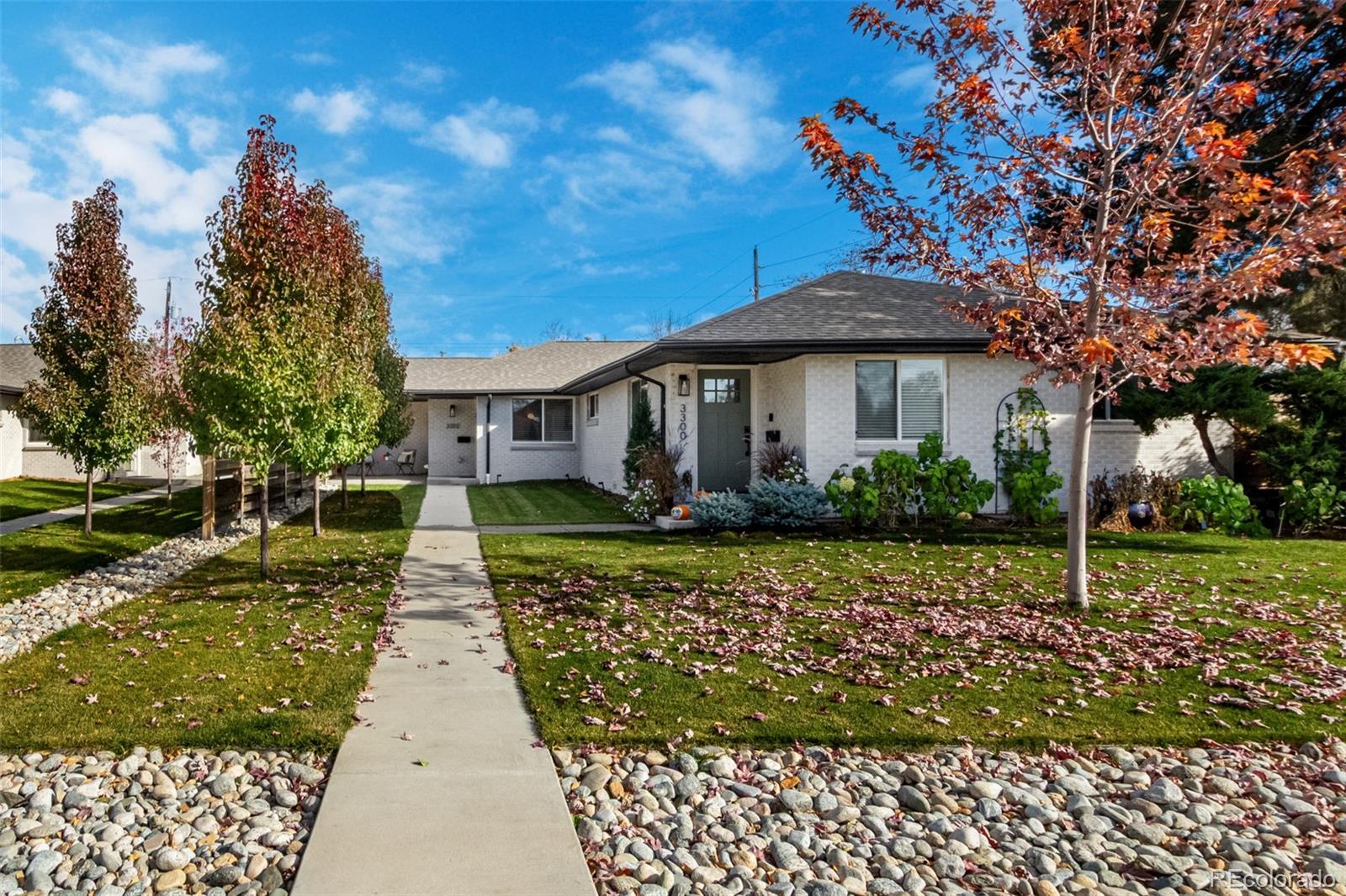 3302  jasmine street, Denver sold home. Closed on 2026-04-02 for $402,000.
