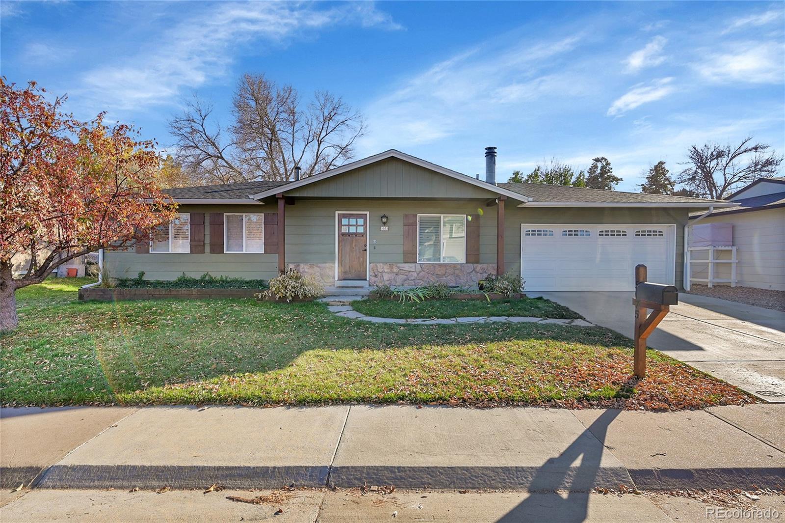 Villa Del Sol Centennial Home | MLS #: 45268105075 E Weaver Avenue, Centennial Beds: 3 Baths: 1 Price: $499,000