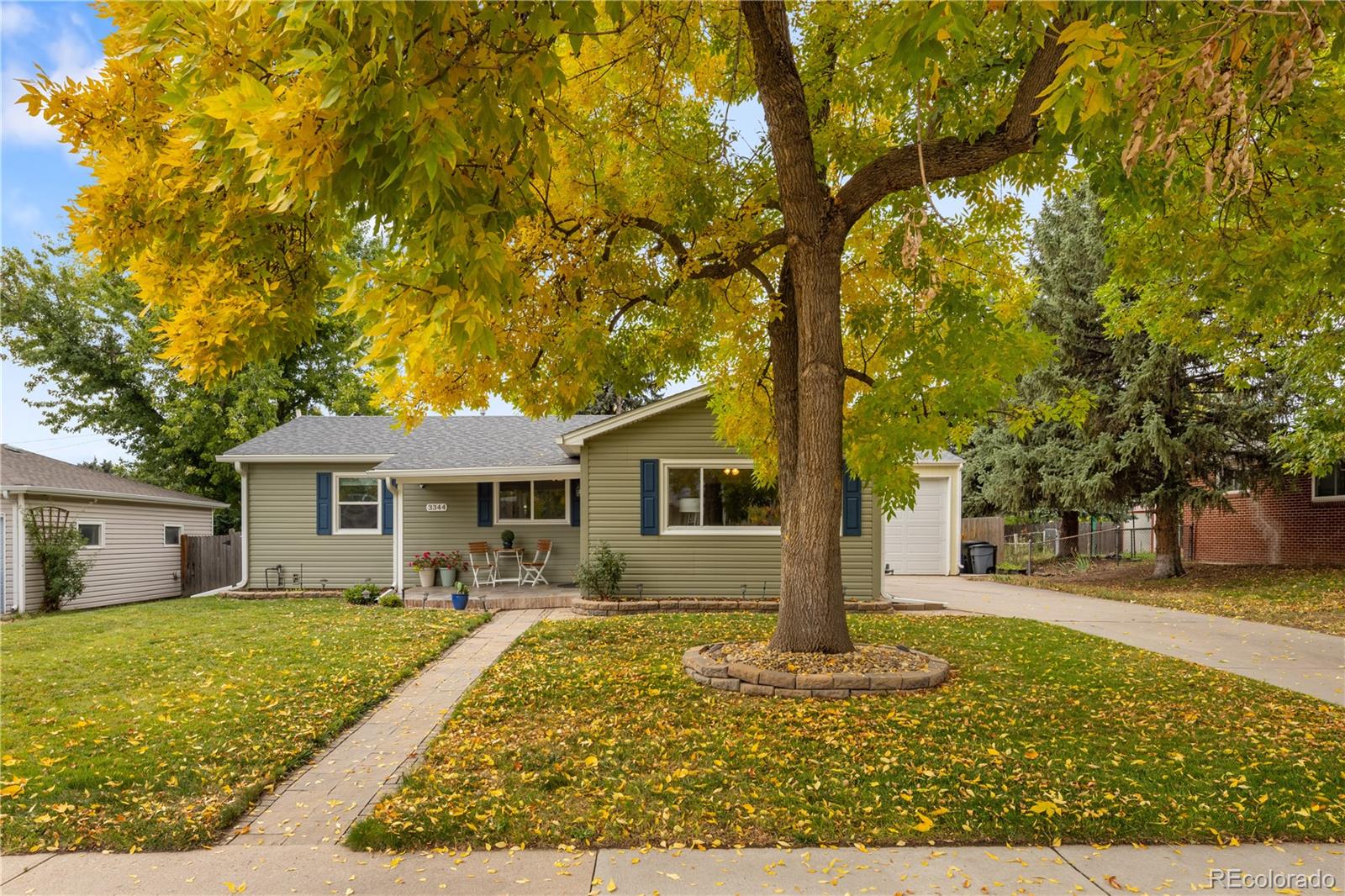 Centennial Acres Littleton Home | MLS #: 37278623344 W Belmont Avenue, Littleton Beds: 3 Baths: 2 Price: $530,000