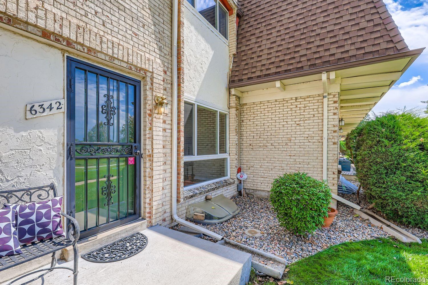French Quarter Denver Condo / Townhome | MLS #: 41040576342 E Mississippi Avenue , Denver Beds: 2 Baths: 2 Price: $319,900