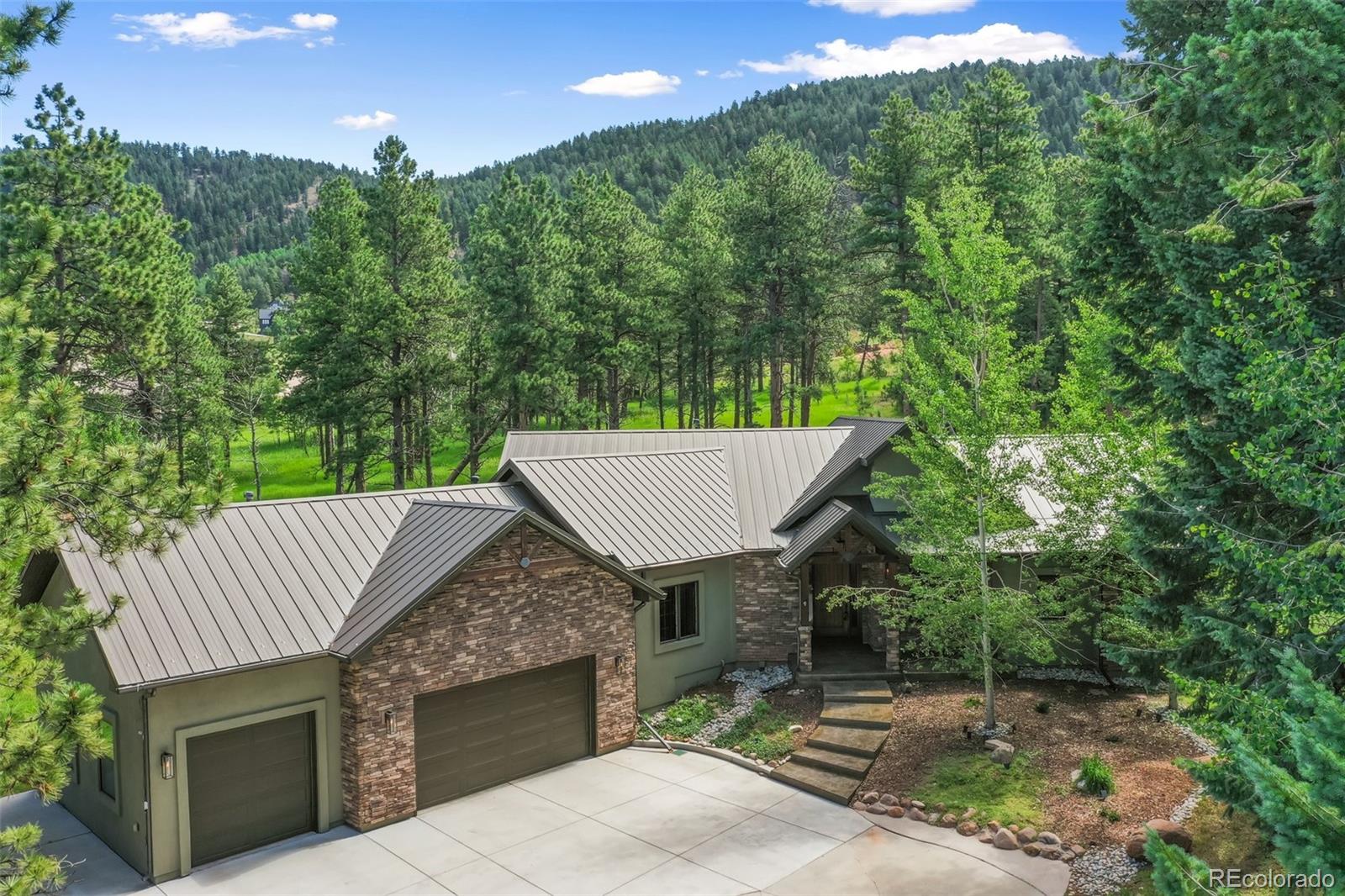 1141 royal oak court, Woodland Park sold home. Closed on 2025-12-29 for $1,150,000.