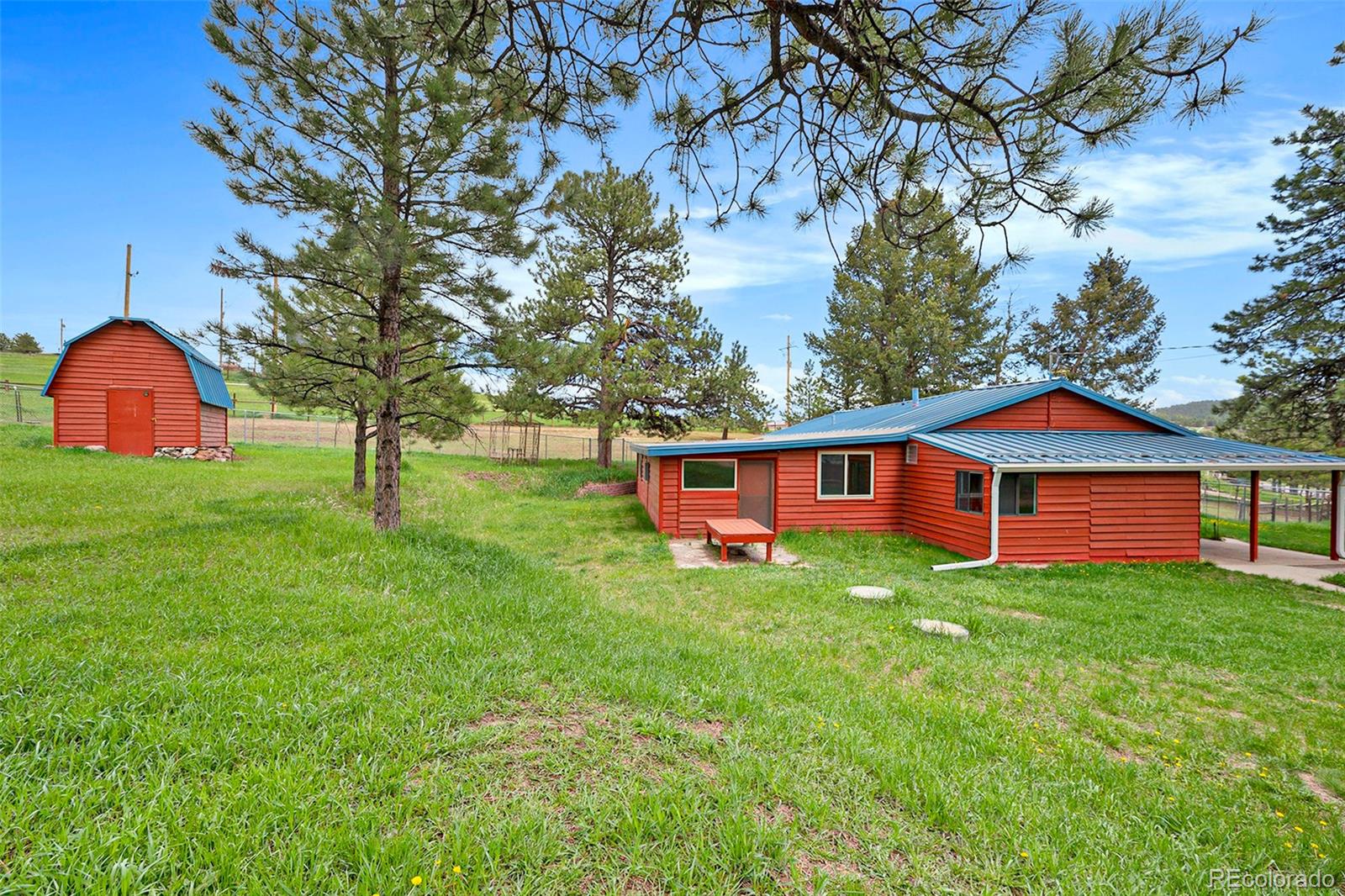23891 supai road, Indian Hills sold home. Closed on 2025-12-04 for $550,000.