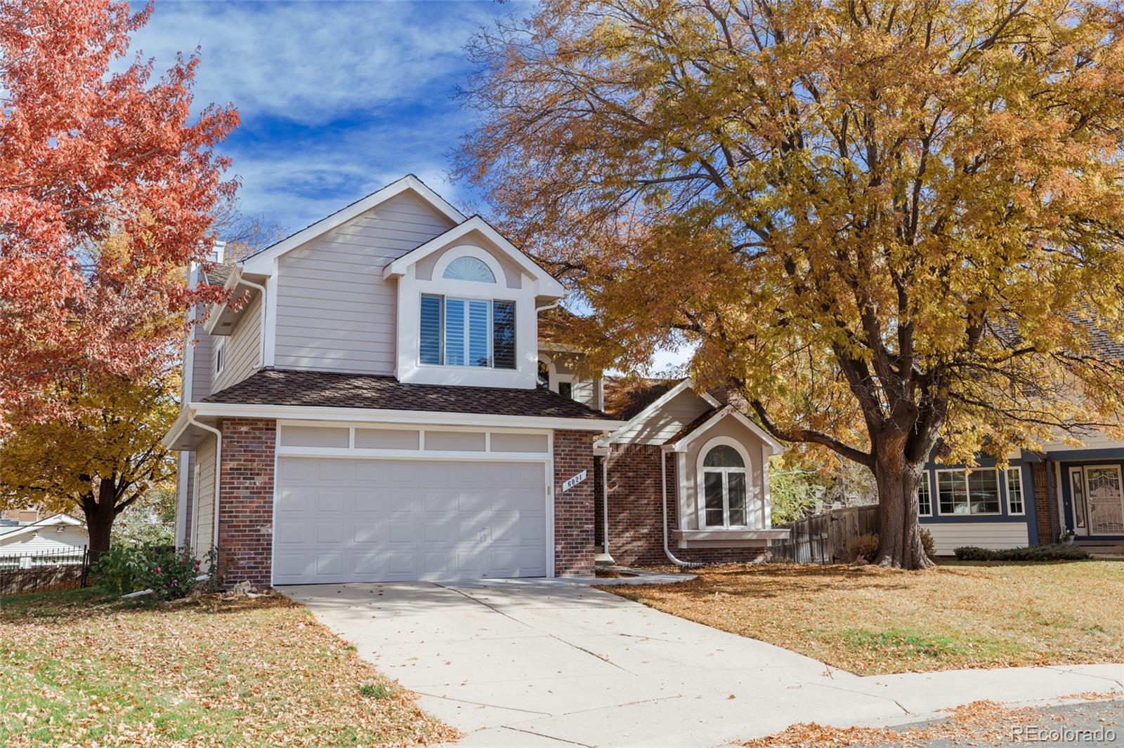 Lakewood Estates Lakewood Home | MLS #: 94015326021 W Warren Court, Lakewood Beds: 4 Baths: 4 Price: $735,000