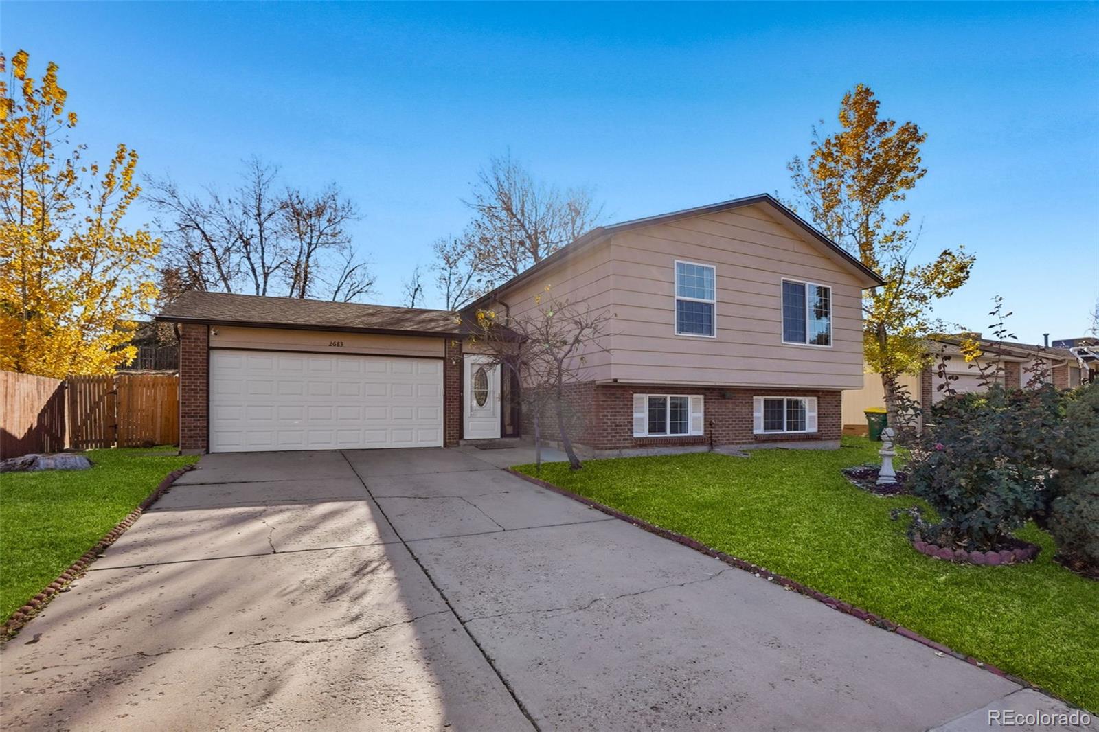 Woodrim Aurora Home | MLS #: 44372452683 S Carson Way, Aurora Beds: 5 Baths: 3 Price: $450,000