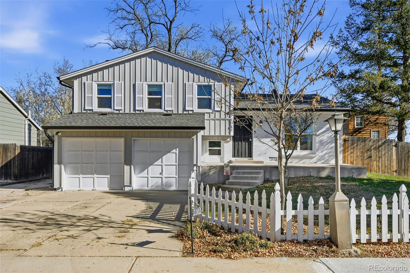 Park North Longmont Home | MLS #: 20295192102  Lincoln Street, Longmont Beds: 3 Baths: 2 Price: $464,500