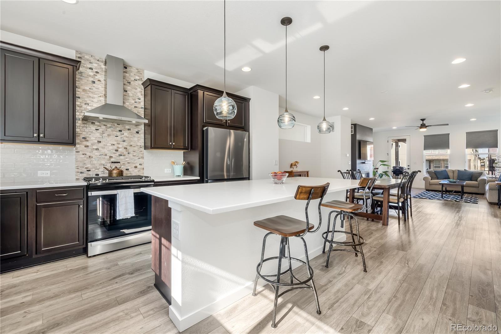 Stepping Stone Parker Home | MLS #: 658846415098  Gladshine Drive, Parker Beds: 3 Baths: 3 Price: $630,000